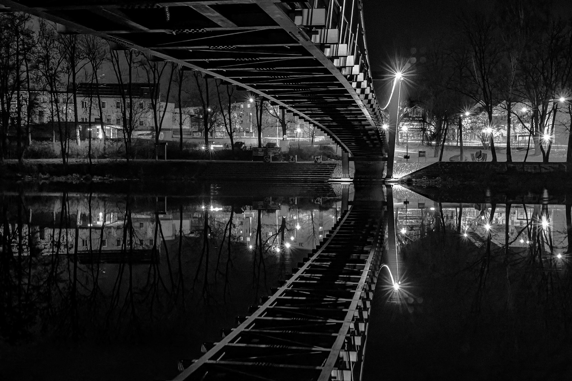 Lávka k pivovaru ve Strakonicích