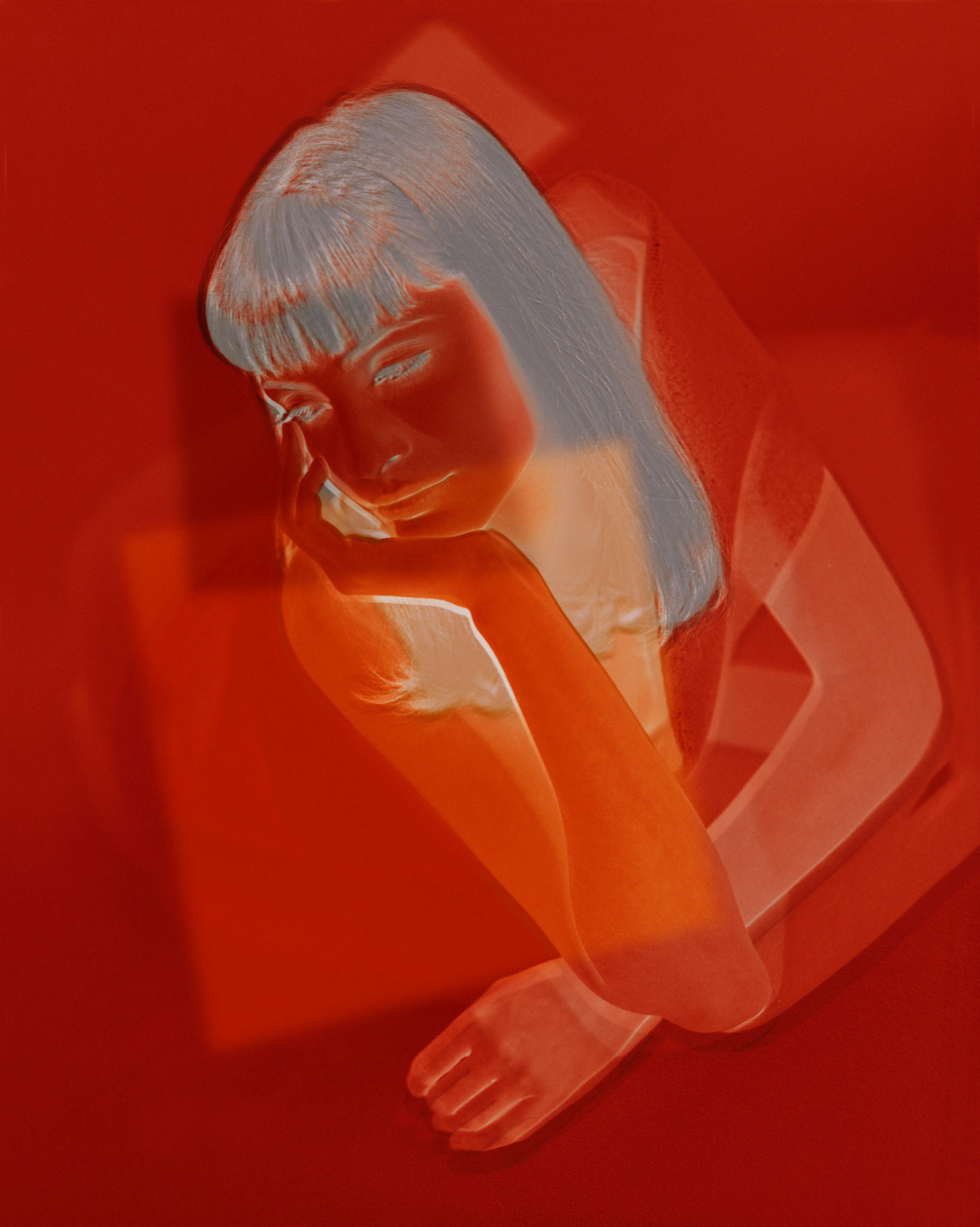 Triangla. Rouge Paris