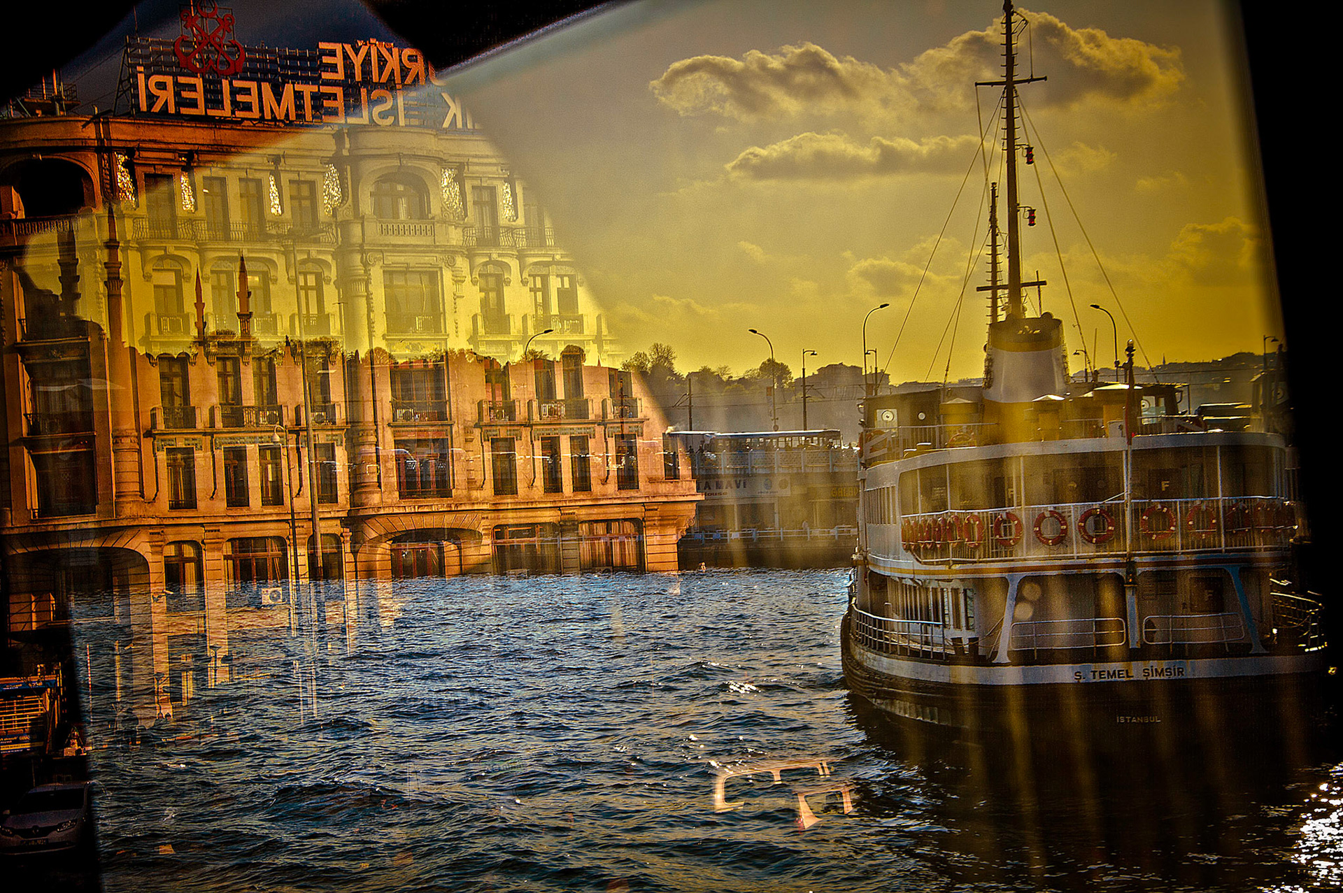 Le débarquadère. Istanbul 2013