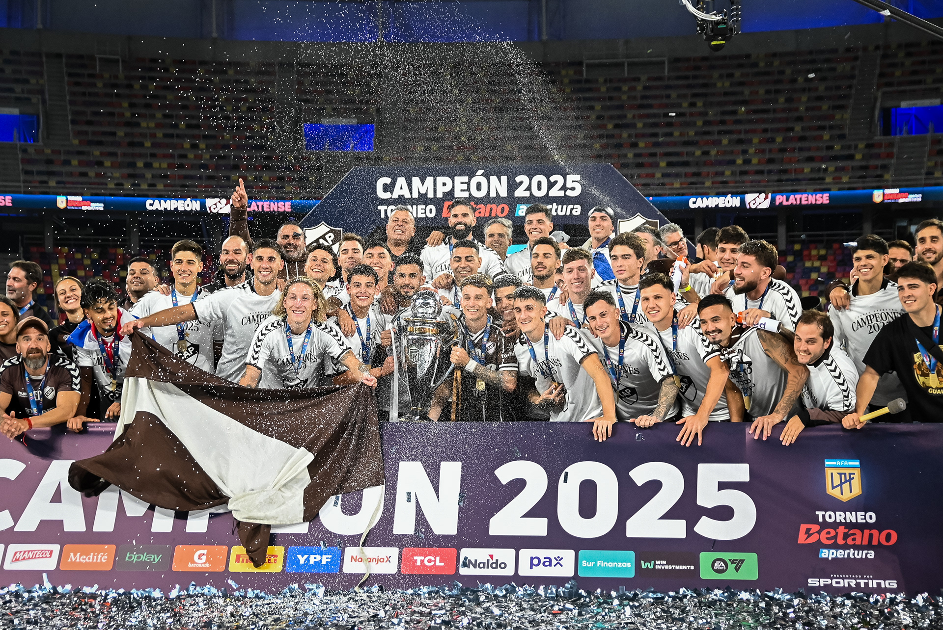 Pratense Campeón de la primera división del futbol Argentino en Santiago Del Estero Frente a Huracan.