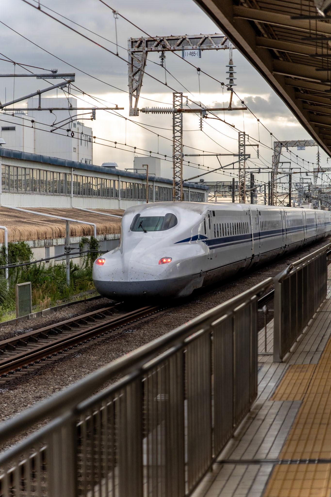 Shinkansen - Mishima Station
