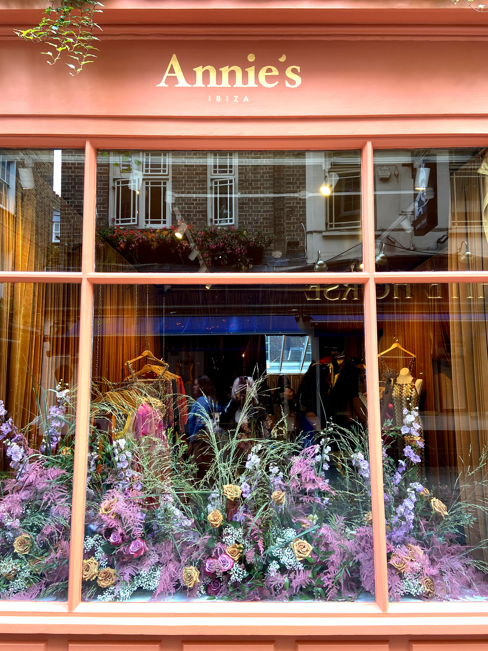 ANNIE'S IBIZA LONDON STORE WINDOW - CARNABY STREET
