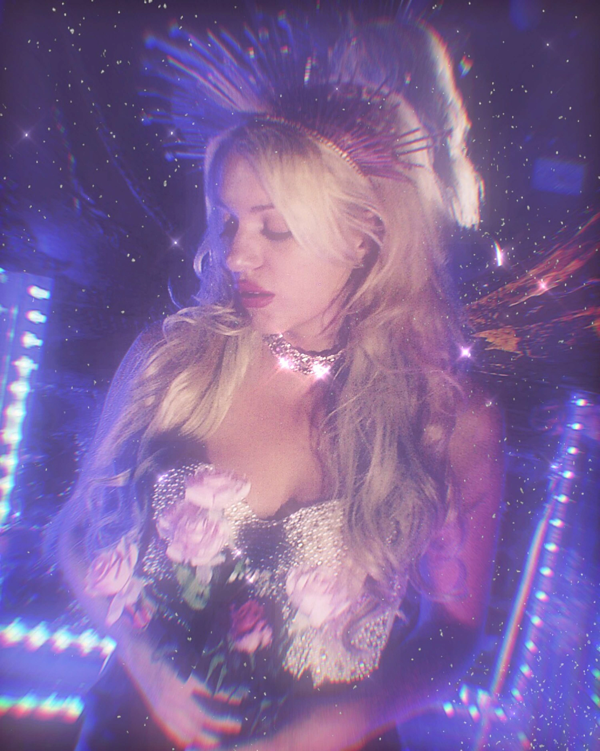 CIRCE - CROSSES & ROSES PHOTO/VIDEO
