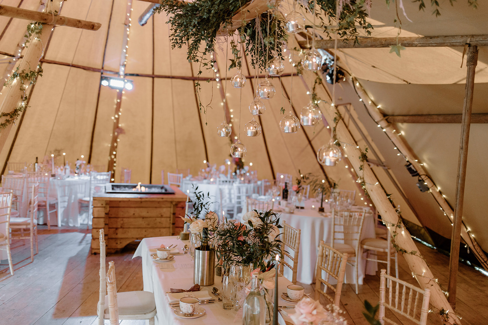 GENNY & CHRIS, APRIL 2022 @ BRINKBURN PRIORY