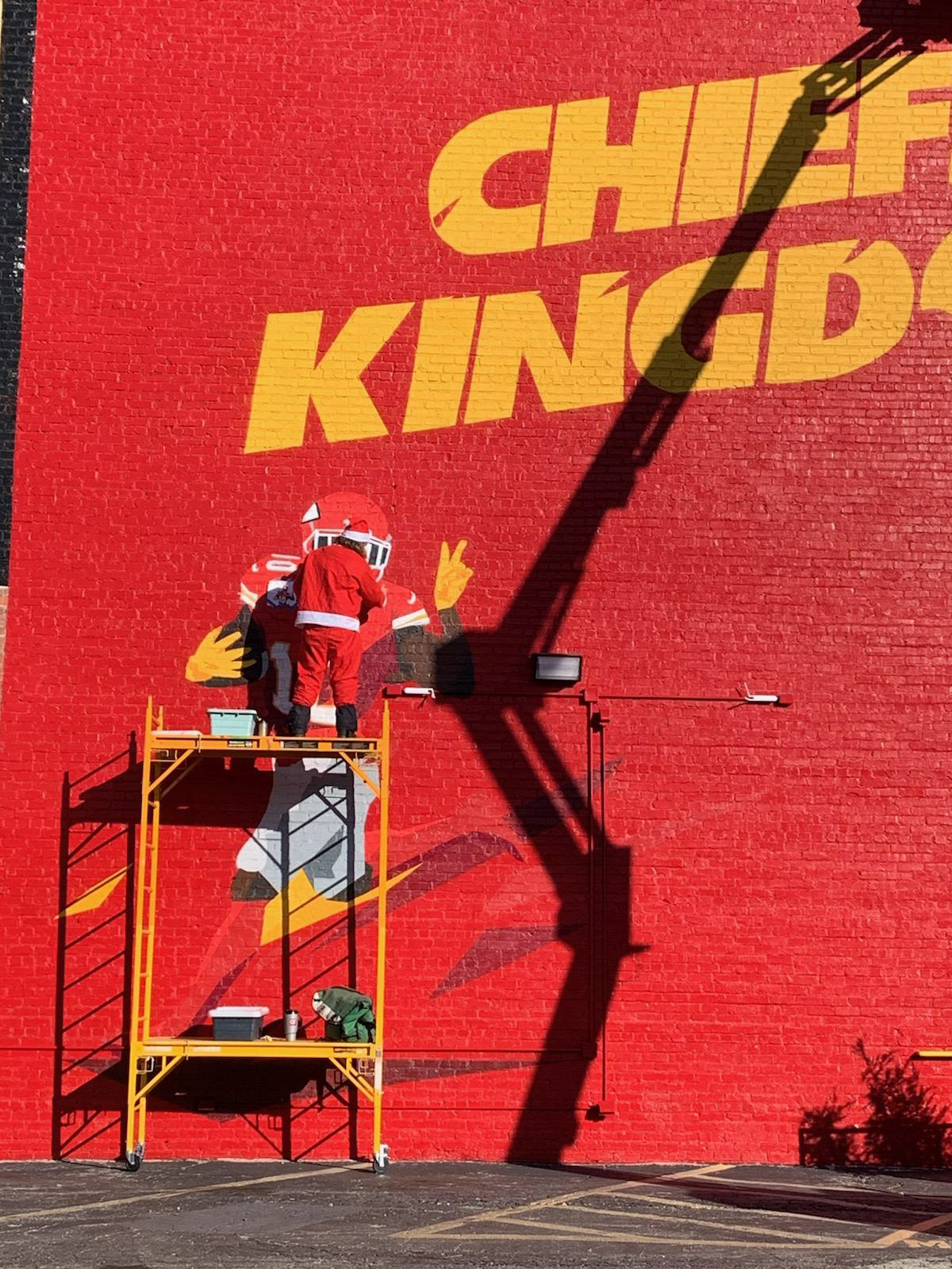 Santa @Chiefs Kingdom (Tom's Town)