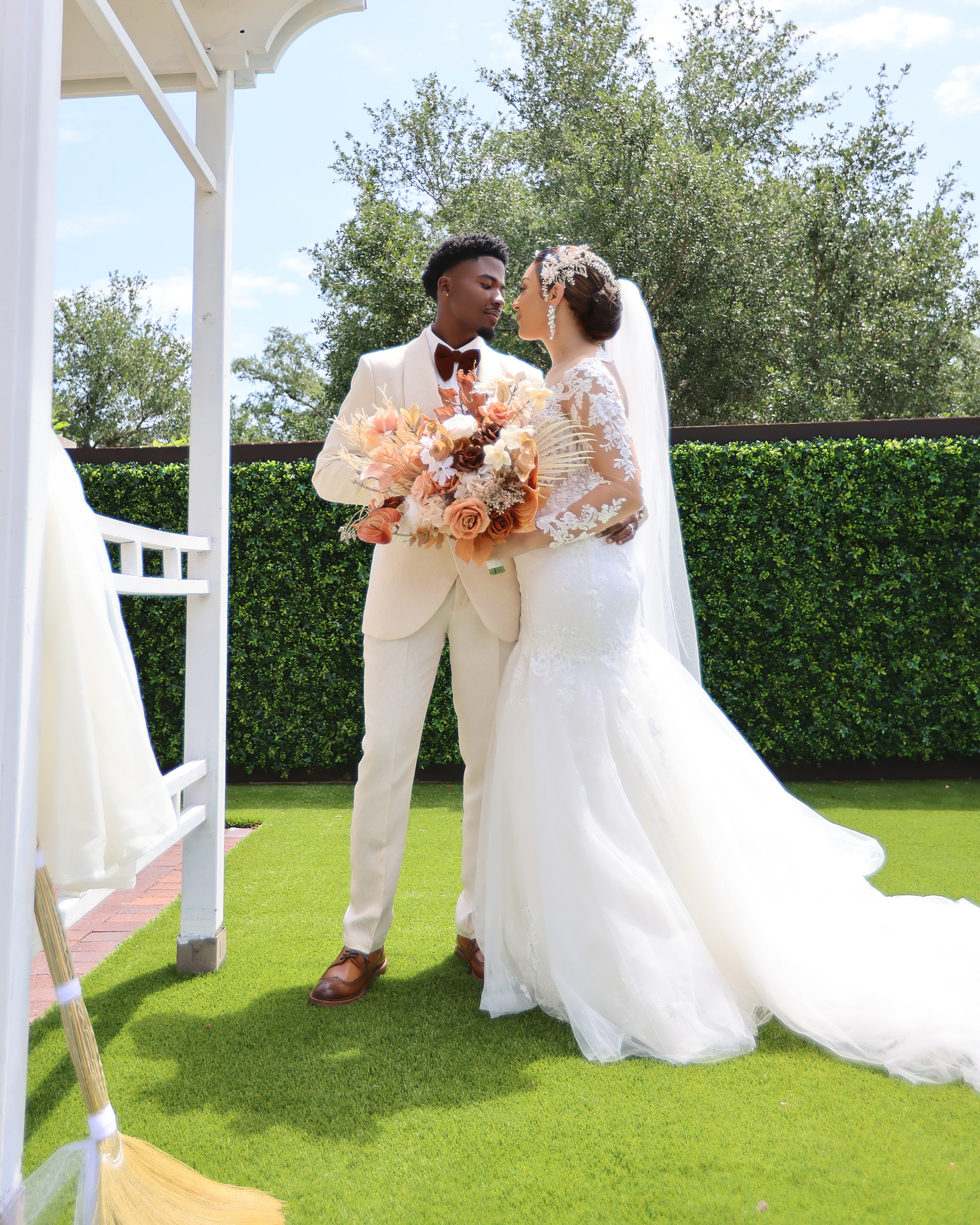 MAI & JUWAN
