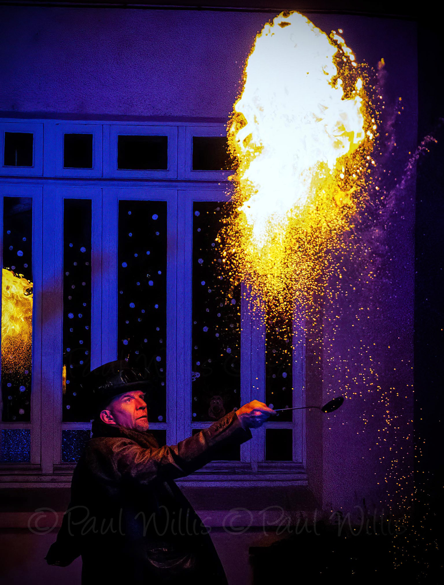 Eclats et paillettes de Feu