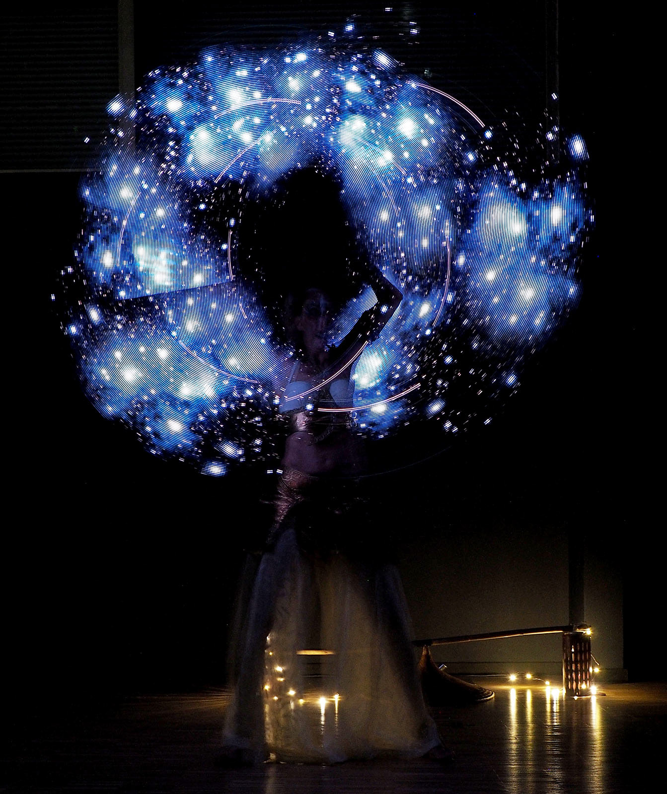 Flow art de bâtons pixels LED poïs (programmables) - photo Filip