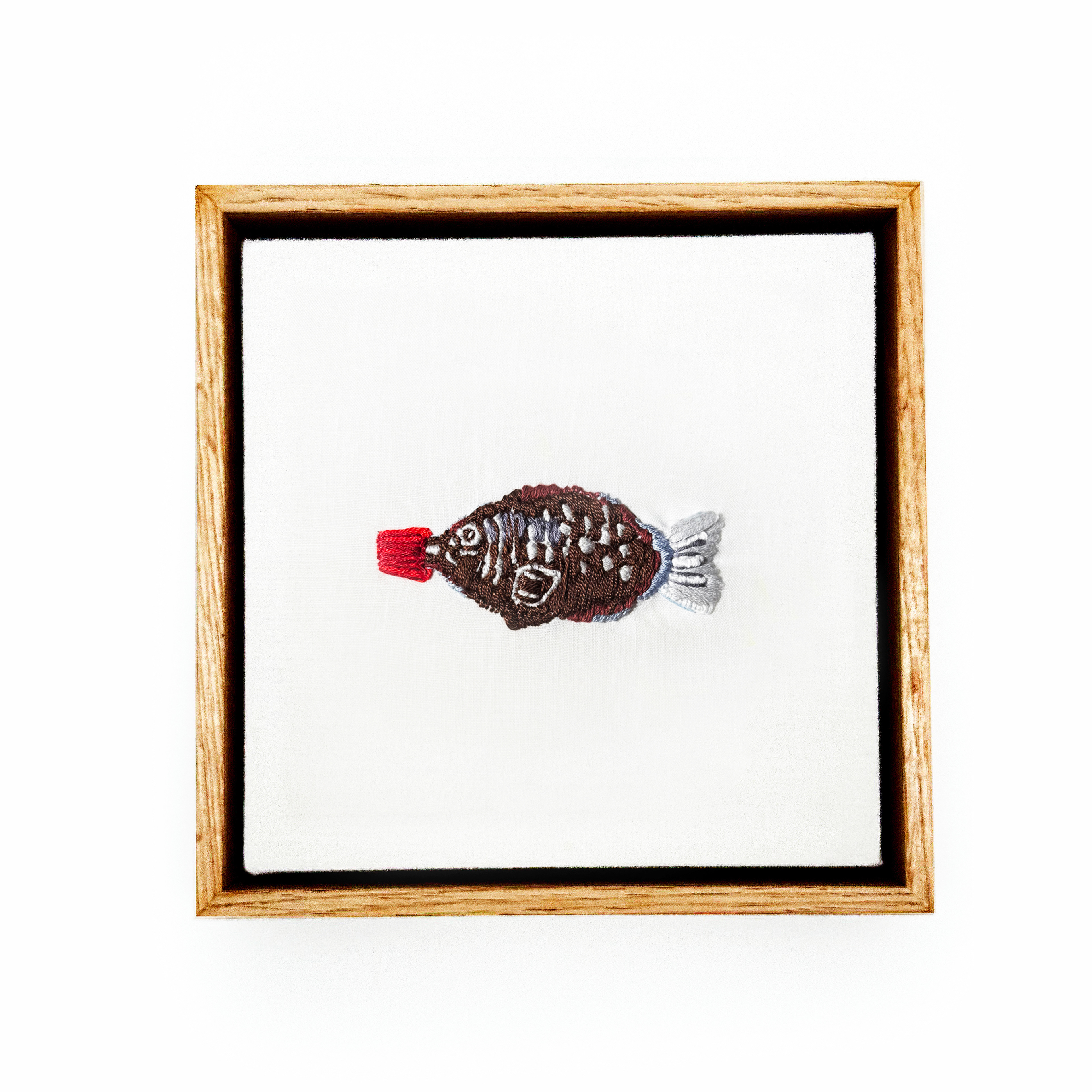 015_Soy Soy  //  thread & linen  //  size 20x20cm