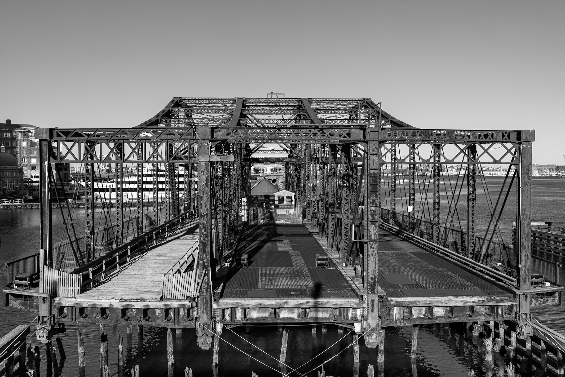 "Old Northern Avenue Bridge", Boston (MA)