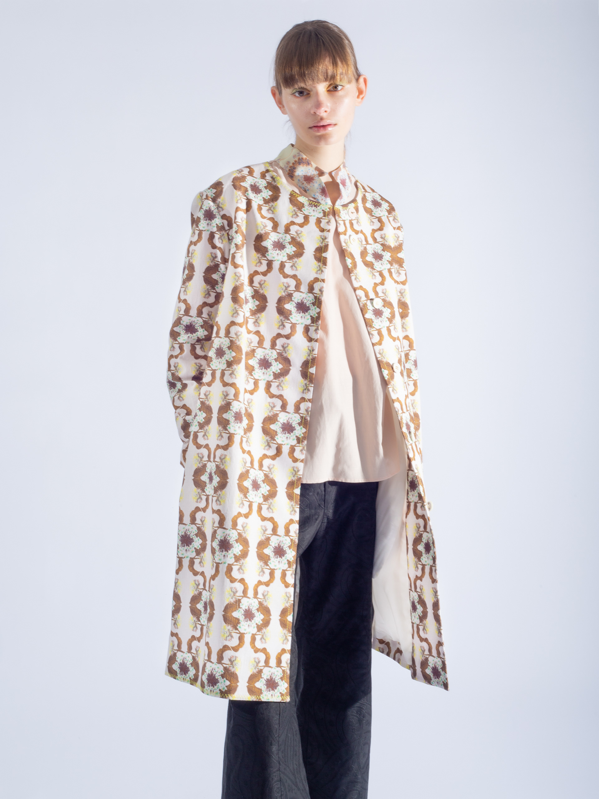 No collar coat with Chemical Flower print