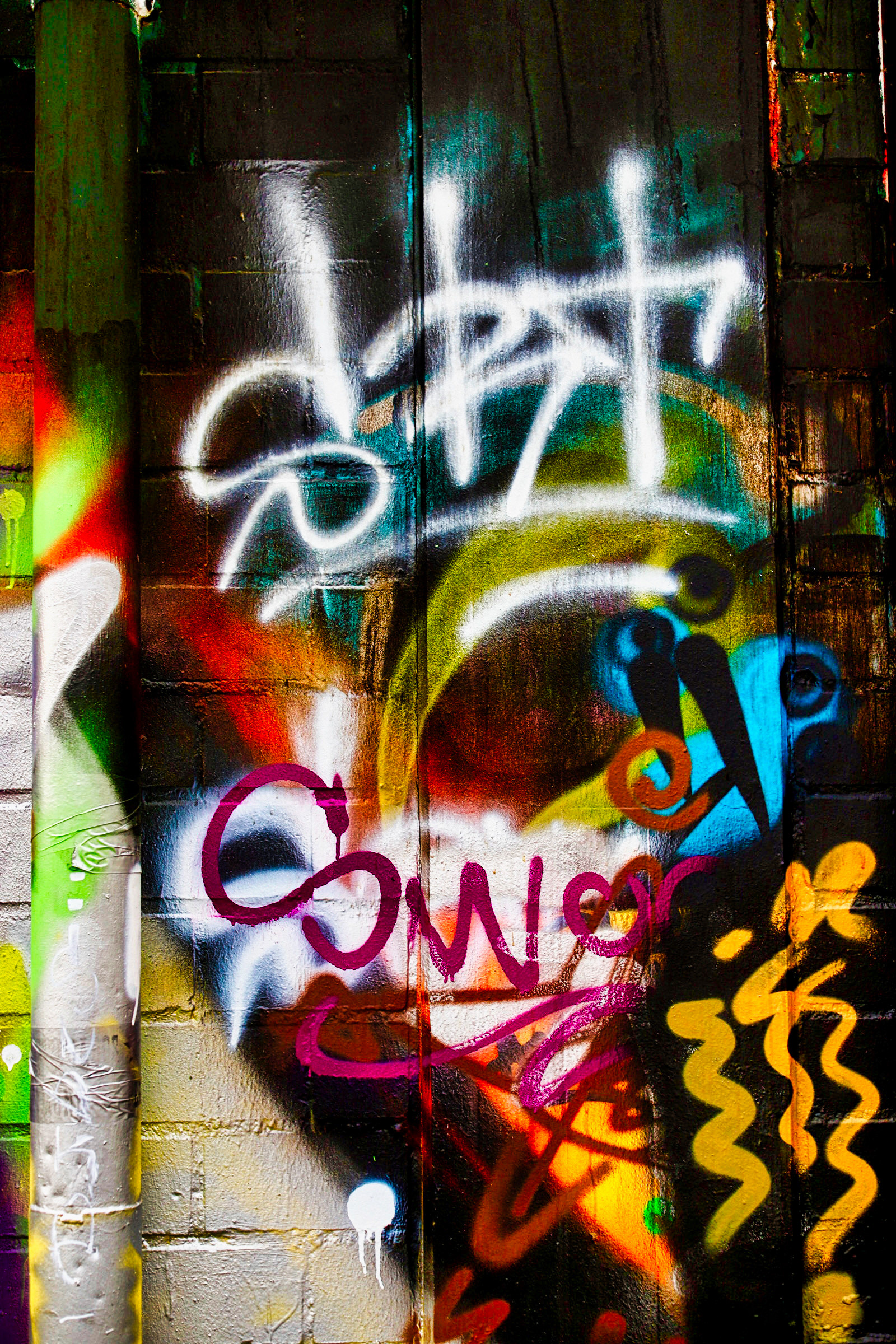 51°34'45"N 8°05'48"E  XI