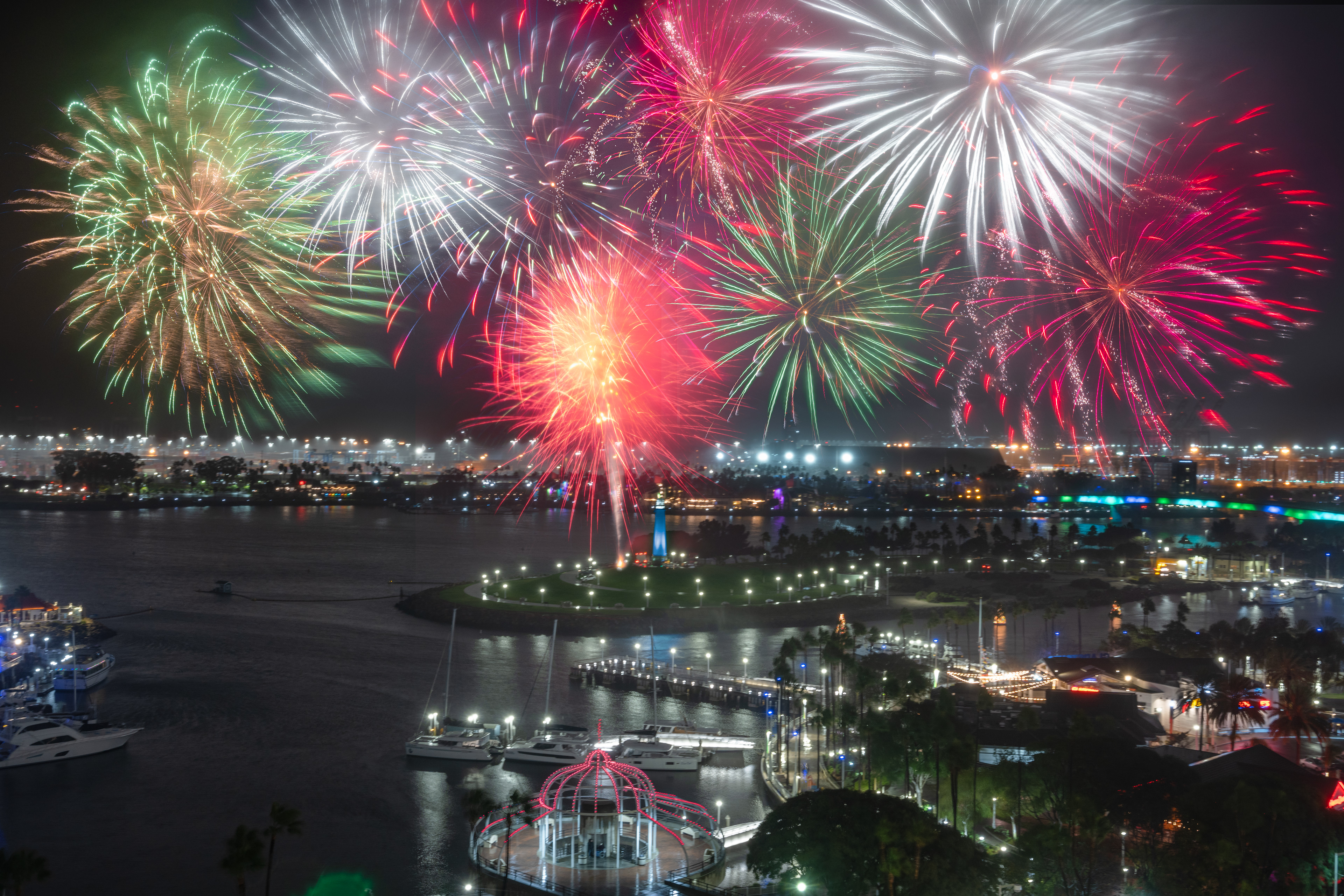 Long Beach New Year's Eve Fireworks 2022 (From Hyatt Regency Rooftop During Rainstorm)