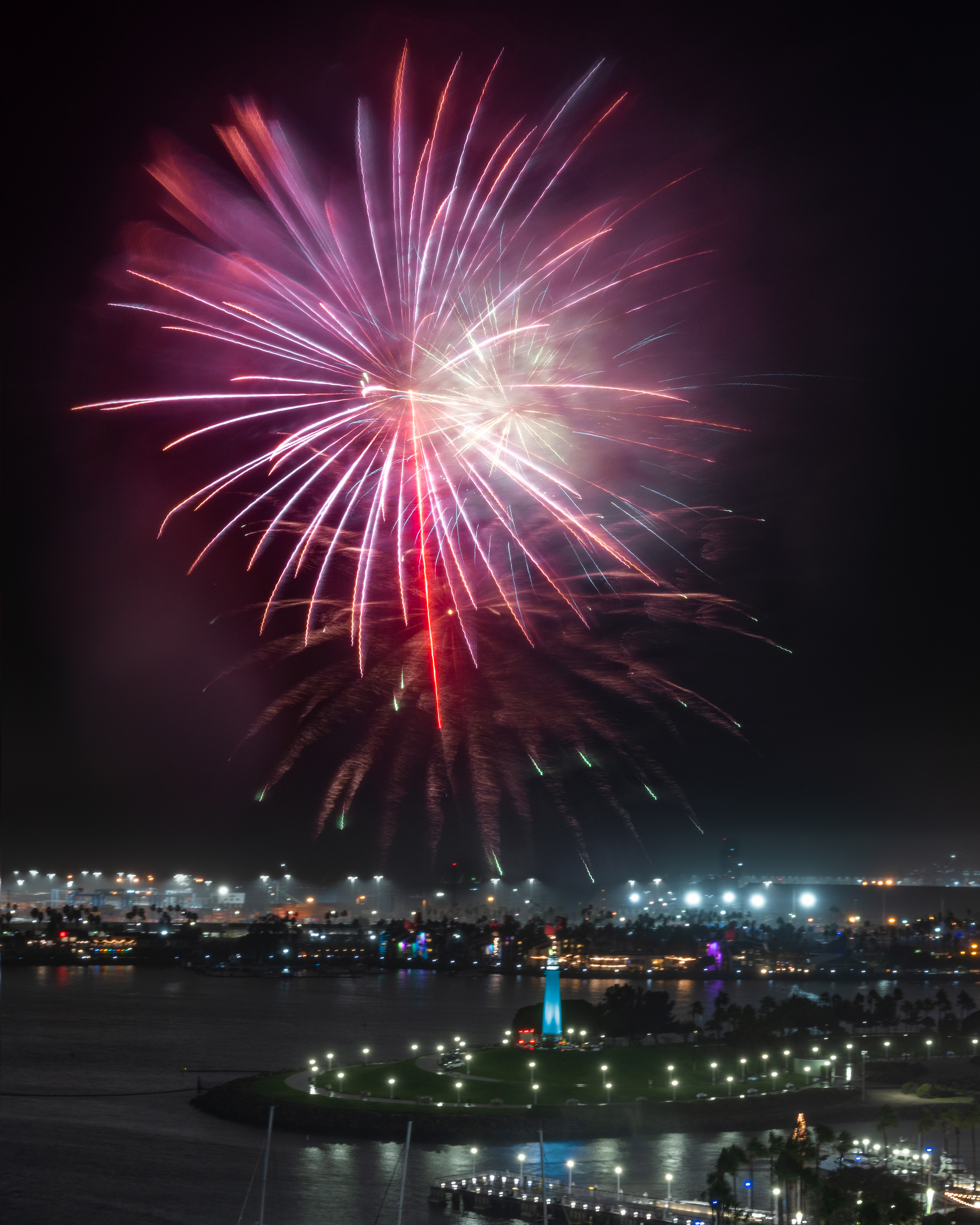 Long Beach New Year's Eve Fireworks 2022 (During Rainstorm)
