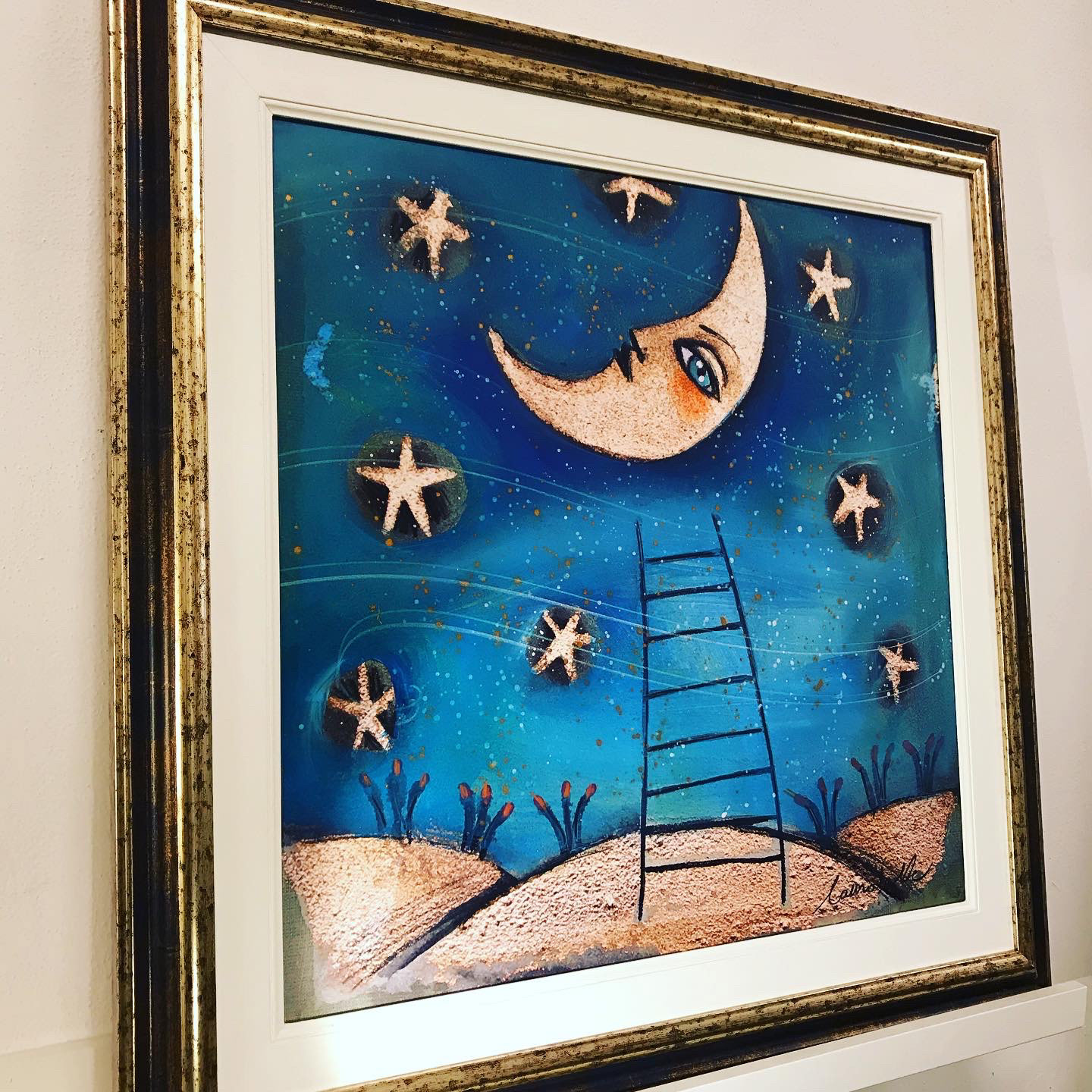 Esempio di multiplo con cornice  con intervento a mano  con acrilico e matite