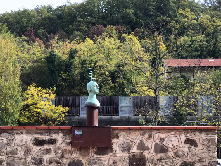 05.11-05.01.22 per Mostra l'Arte nel comune di Vaglia a Firenze: LIBERA busto in bronzo 