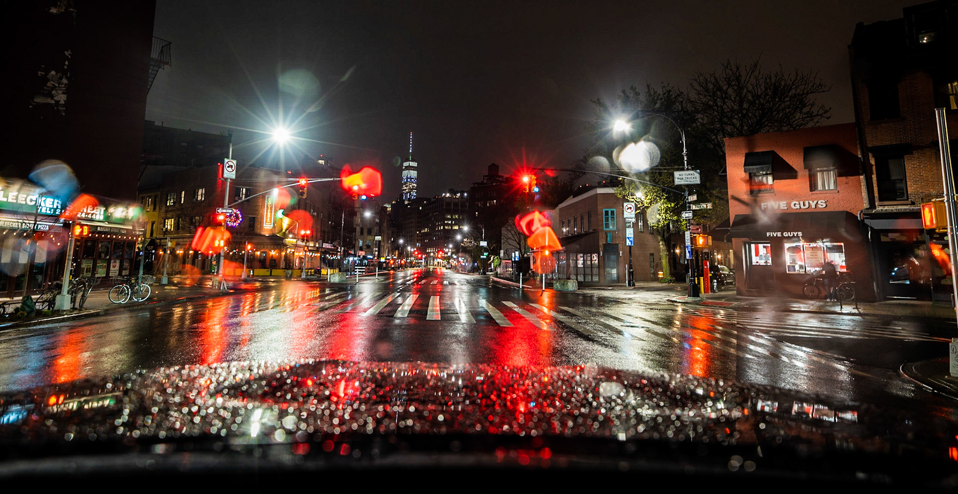 NYC Unlike you have seen it ever before.Many empty streets and very light foot traffic due to Covid-19If You Like What You See Please Follow Me !#NotYourAvgPhotoJoeFollow @notyouravgjoeFollow @notyouravgjoe.neon#MadeWithPlatypodAll Right ReservedAll Images © Joe Pellicone, Images may be shared on social media with credit. For information about Prints or Commercial use of these images, please message me or email NotYourAvgPhotoJoe@gmail.com#coronavirusnyc#manhattan #nyc #newyork #newyorkcity #brooklyn #queens #bigapple #harlem #newyorker #photooftheday #timessquare#nycphotographer #city #streetphotography #nycity #nycprimeshot #iloveny #midtown #newyorklife #skyline #ilovenyc #nyclife #travelphotography #thebigapple #jfk #jfkairport