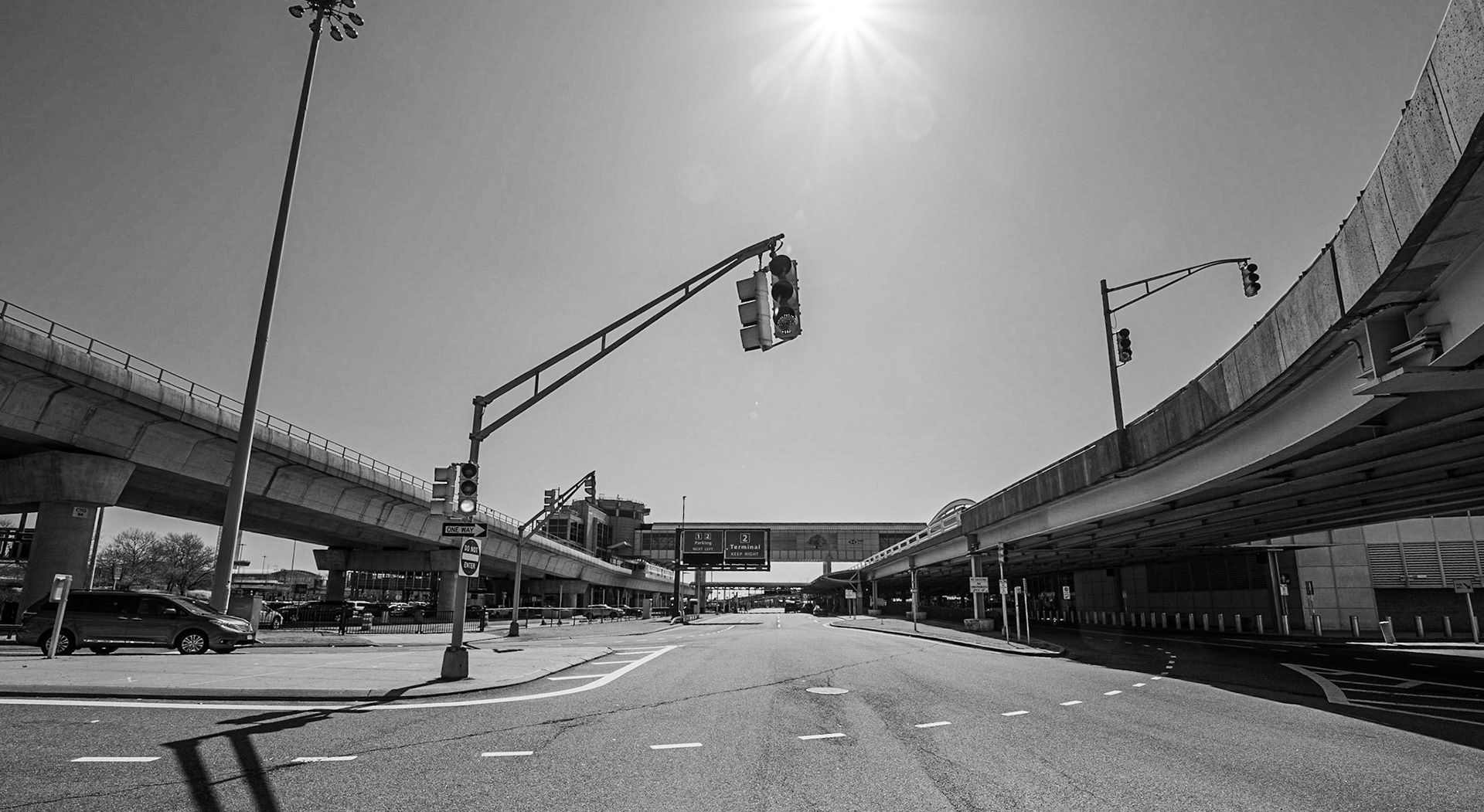 NYC Unlike you have seen it ever before.Many empty streets and very light foot traffic due to Covid-19If You Like What You See Please Follow Me !#NotYourAvgPhotoJoeFollow @notyouravgjoeFollow @notyouravgjoe.neon#MadeWithPlatypodAll Right ReservedAll Images © Joe Pellicone, Images may be shared on social media with credit. For information about Prints or Commercial use of these images, please message me or email NotYourAvgPhotoJoe@gmail.com#coronavirusnyc#manhattan #nyc #newyork #newyorkcity #brooklyn #queens #bigapple #harlem #newyorker #photooftheday #timessquare#nycphotographer #city #streetphotography #nycity #nycprimeshot #iloveny #midtown #newyorklife #skyline #ilovenyc #nyclife #travelphotography #thebigapple #jfk #jfkairport
