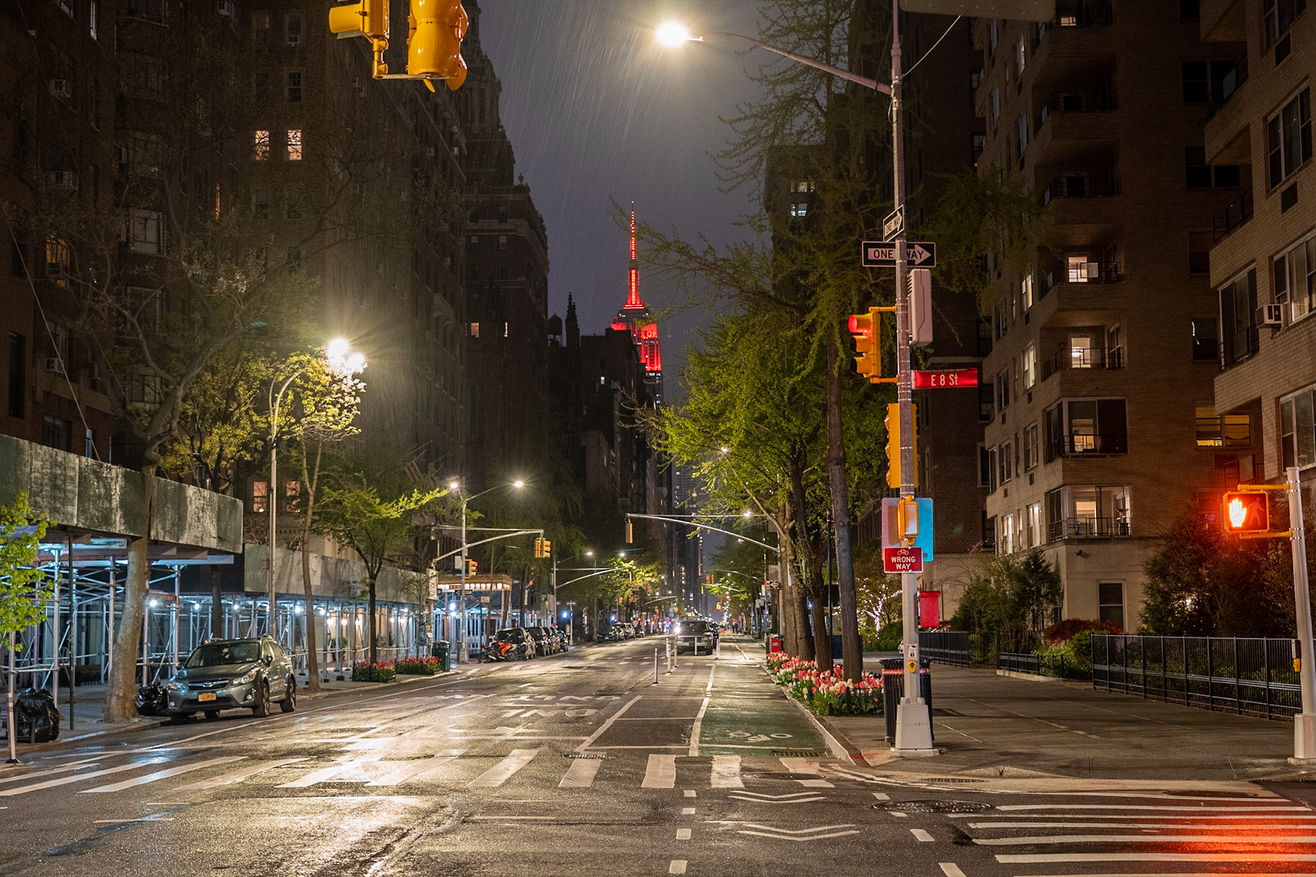 NYC Unlike you have seen it ever before.Many empty streets and very light foot traffic due to Covid-19If You Like What You See Please Follow Me !#NotYourAvgPhotoJoeFollow @notyouravgjoeFollow @notyouravgjoe.neon#MadeWithPlatypodAll Right ReservedAll Images © Joe Pellicone, Images may be shared on social media with credit. For information about Prints or Commercial use of these images, please message me or email NotYourAvgPhotoJoe@gmail.com#coronavirusnyc#manhattan #nyc #newyork #newyorkcity #brooklyn #queens #bigapple #harlem #newyorker #photooftheday #timessquare#nycphotographer #city #streetphotography #nycity #nycprimeshot #iloveny #midtown #newyorklife #skyline #ilovenyc #nyclife #travelphotography #thebigapple #jfk #jfkairport