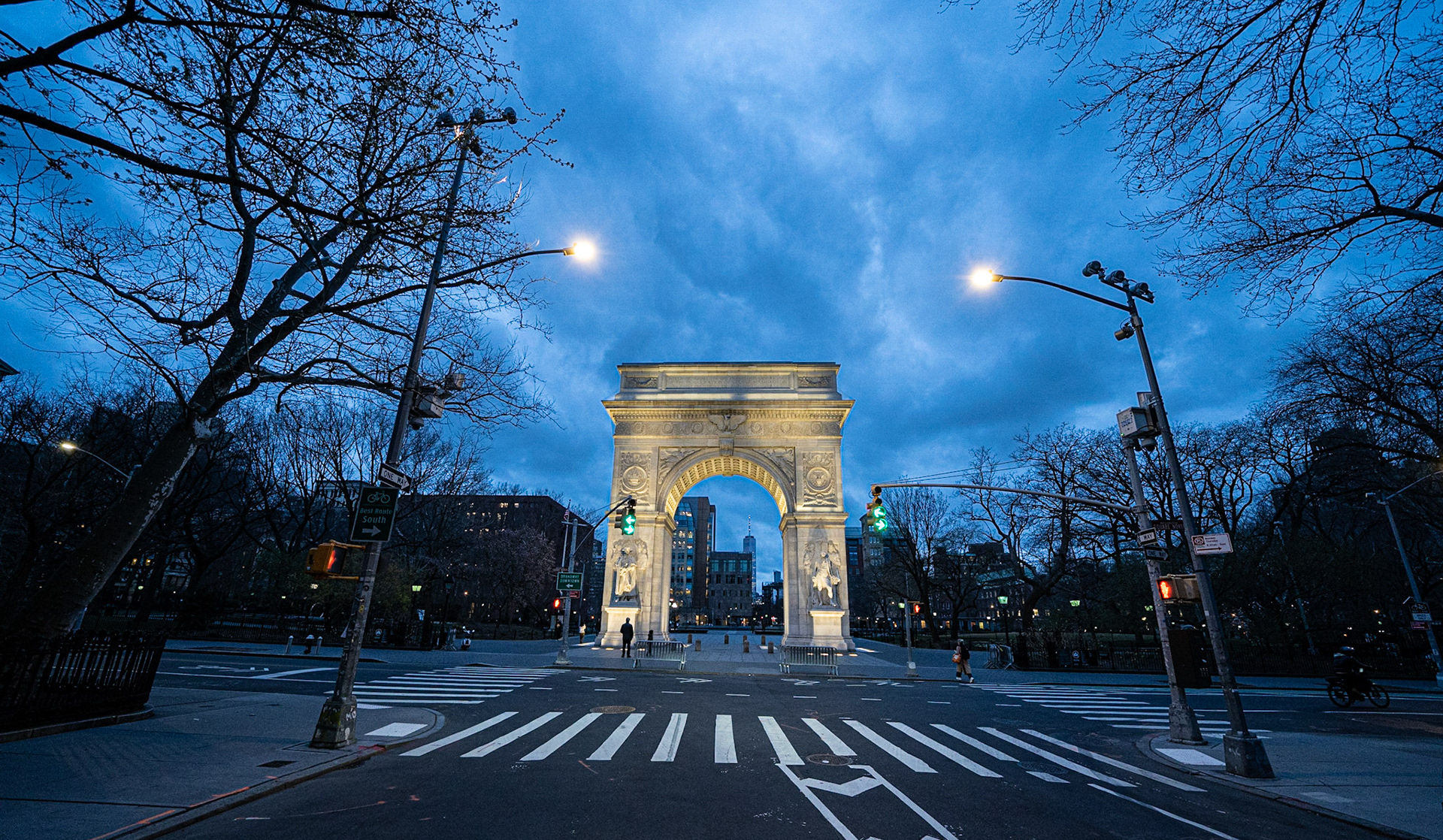NYC was eerily empty!  There was a small amount of traffic and even less pedestrians out and about.Following the Keep Your Distance Protocol I shot mostly from inside the car.  Additional Photos To FollowIf You Like What You See Please Follow Me !#NotYourAvgPhotoJoeFollow @notyouravgjoeFollow @notyouravgjoe.neon#MadeWithPlatypodAll Right ReservedAll Images © Joe Pellicone, Images may be shared on social media with credit. For information about Prints or Commercial use of these images, please message me or email NotYourAvgPhotoJoe@gmail.com#goandcapturethelight#just_newyork#citybestviews#newyork_bestshots#new_yore_house#ilove_newyork#urbangathering#city.squad#nyc#nyc_pictures#likenewyorkcity#gallery_photogroup#globalcapture#thecoolmagazine#illGrammers#royalsnappingartists#illegalvisuals#heatercentral#moodygrams#thevisualcollective#nbcnewyork#visitnewyork#bhphoto#nycgo#thediscoverer