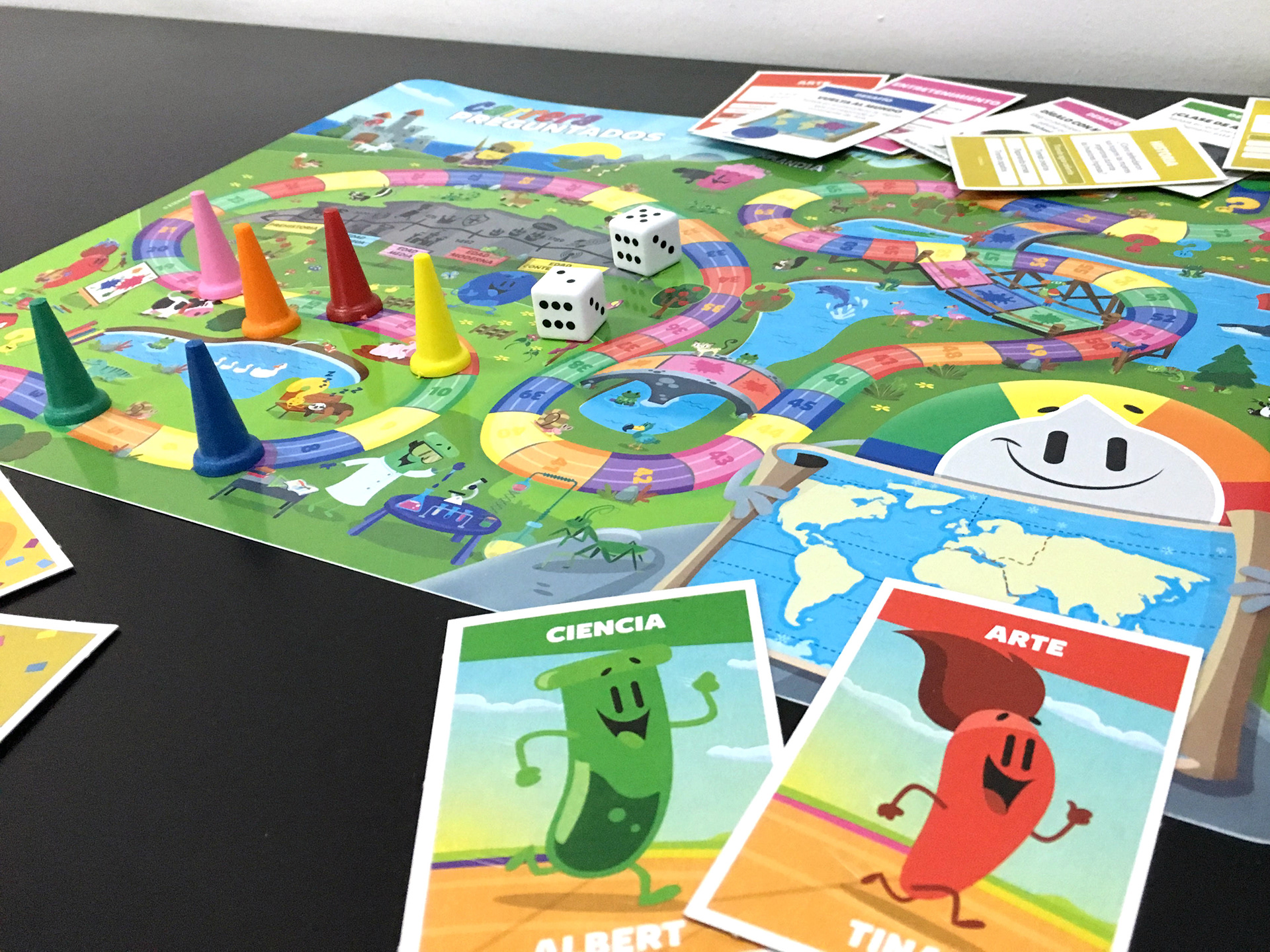 Carrera Preguntados: Collectible game for Genios magazine