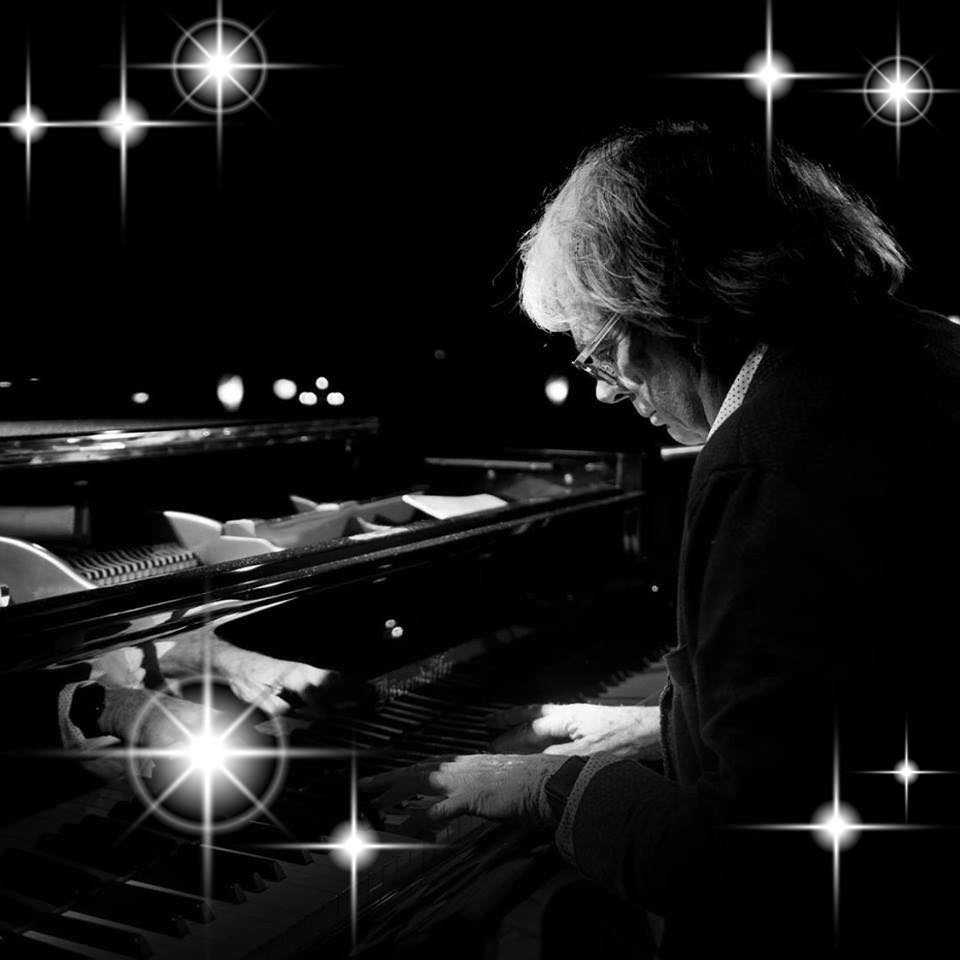 Blue Weaver former keyboard player of Strawbs, Mott The Hoople, Amen Corner Bee Gees