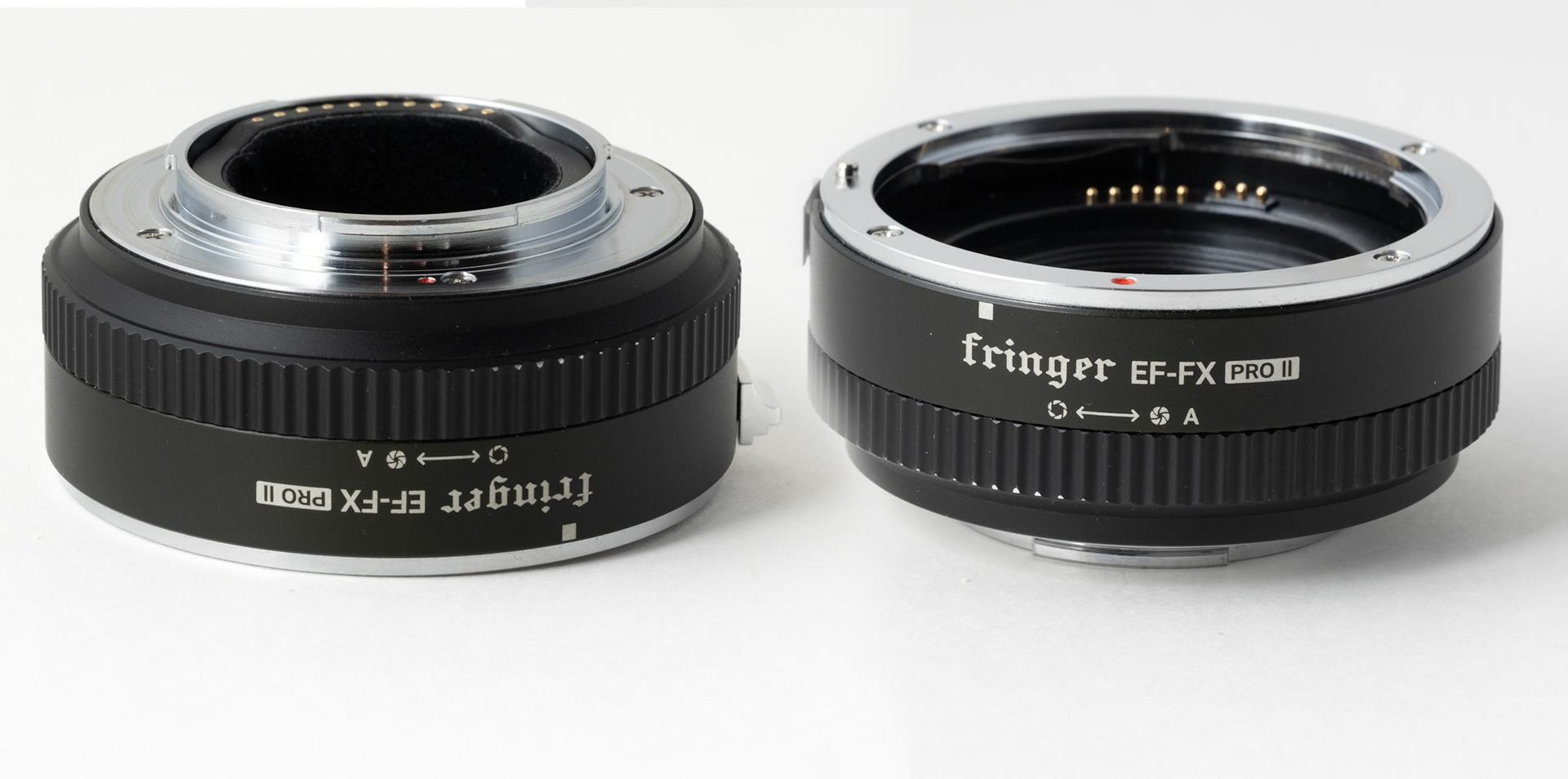 Fringer EF-FX pro II  til Canonobjektiver på Fuji-X kameraer. Fungerer gnidningsfrit med lysmåling, autofous og indbygget blændering. Som ny. Pris 1.200,-. Nypris ca. 2.400,-