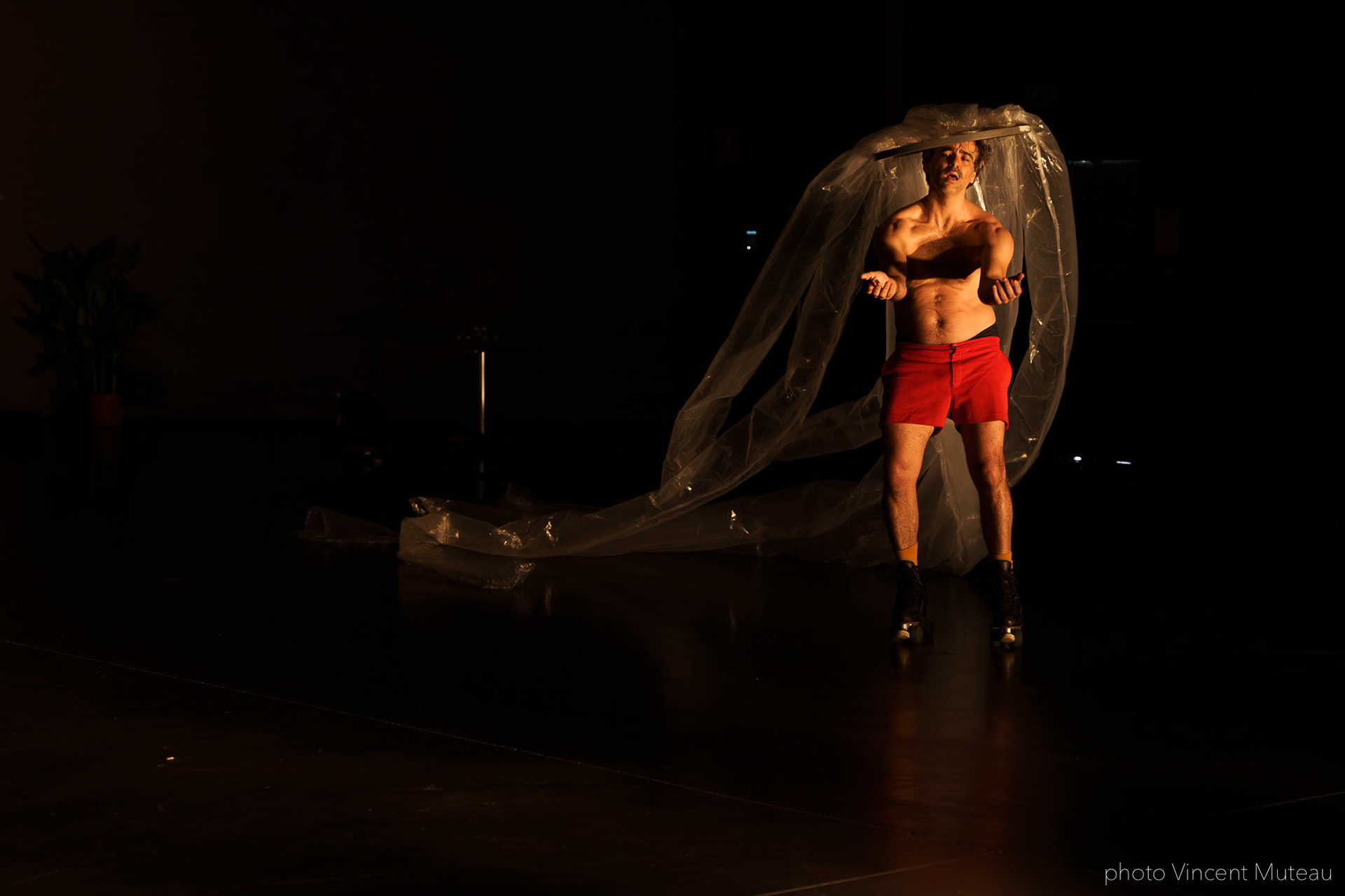 Renato Linhares Má-Criação_SHAMPOO