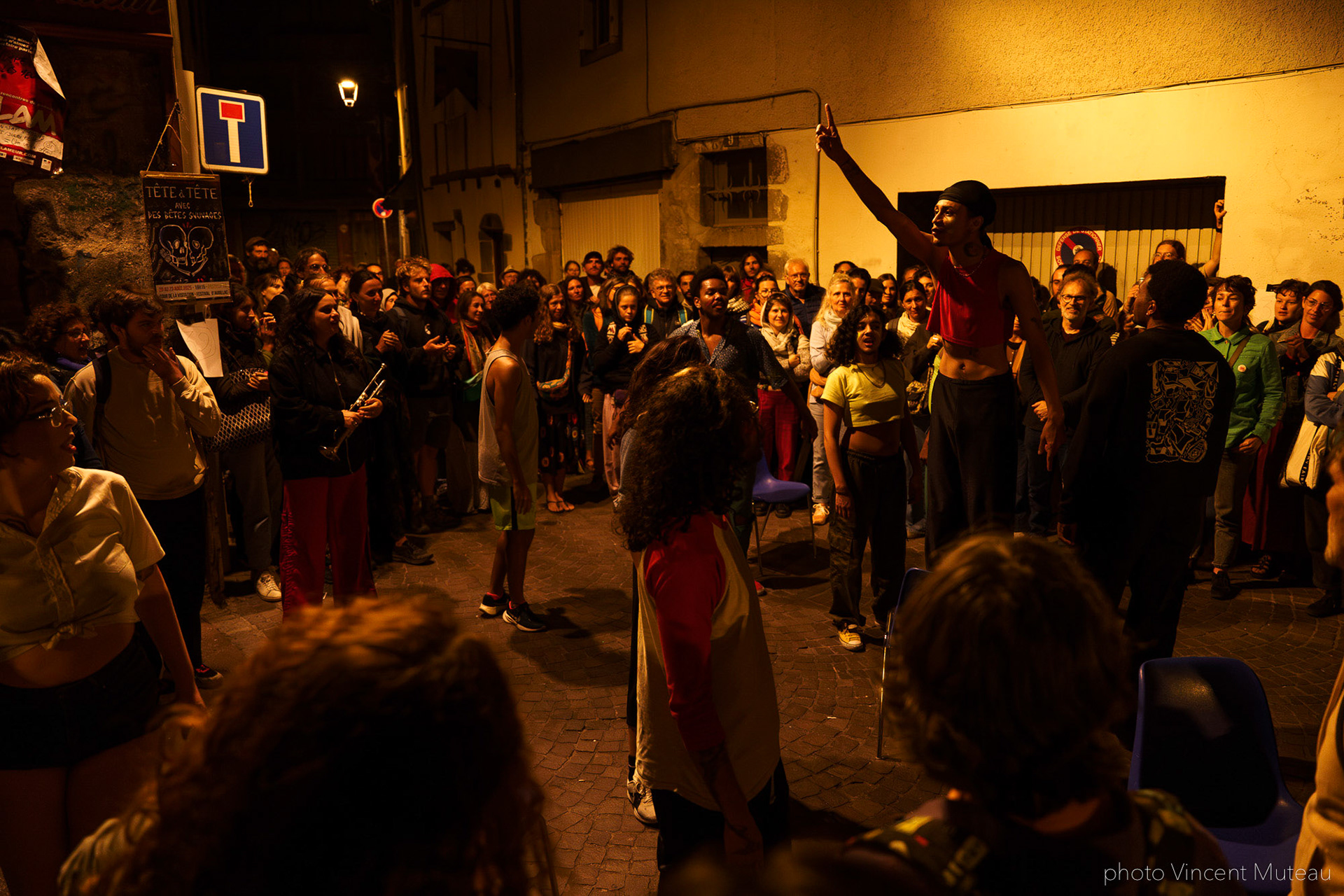 coletivA Ocupação_Quando Quebra Queima