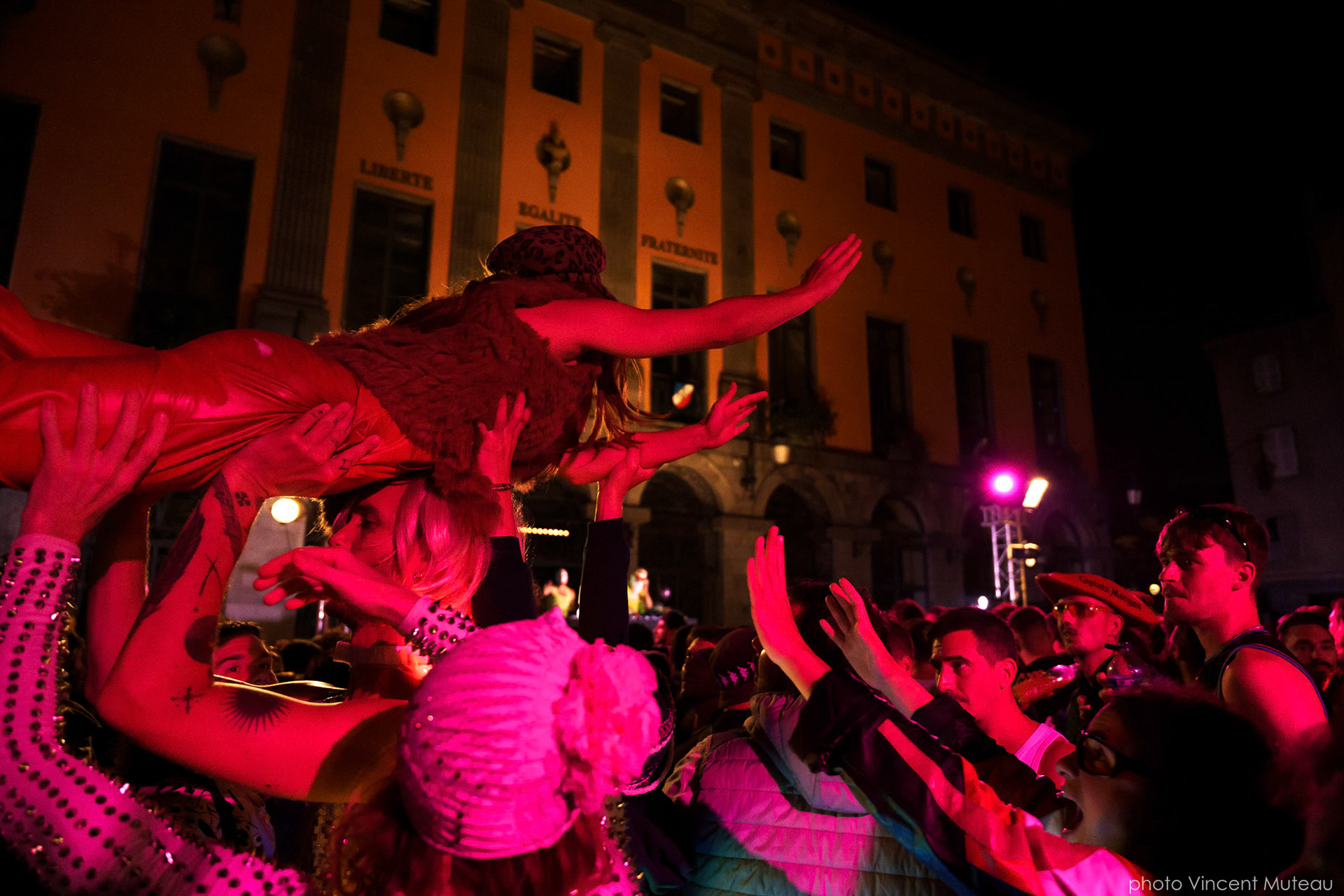 Hoods Flakes_Dj Flakes ft. David Guetto