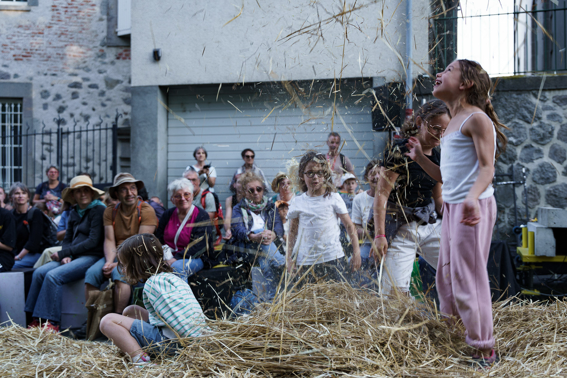 L’Amicale – Julien Fournet_L’Enfance majeure