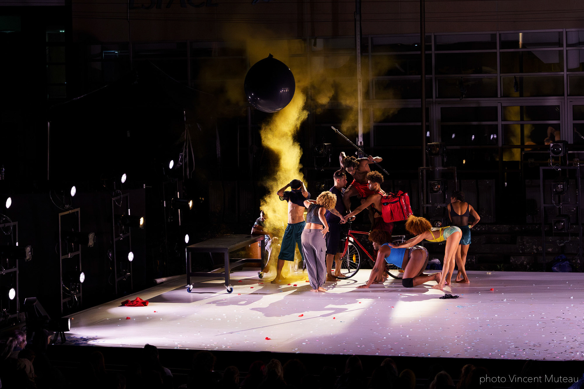 Alice Ripoll - Cia Suave_ZONA FRANCA