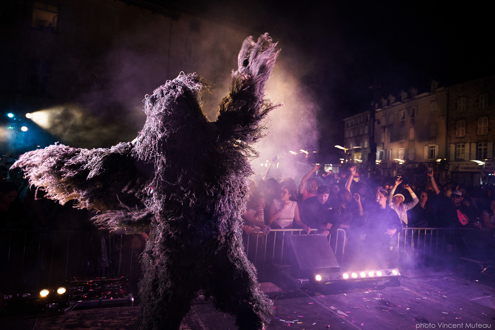 Hoods Flakes_Dj Flakes ft. David Guetto