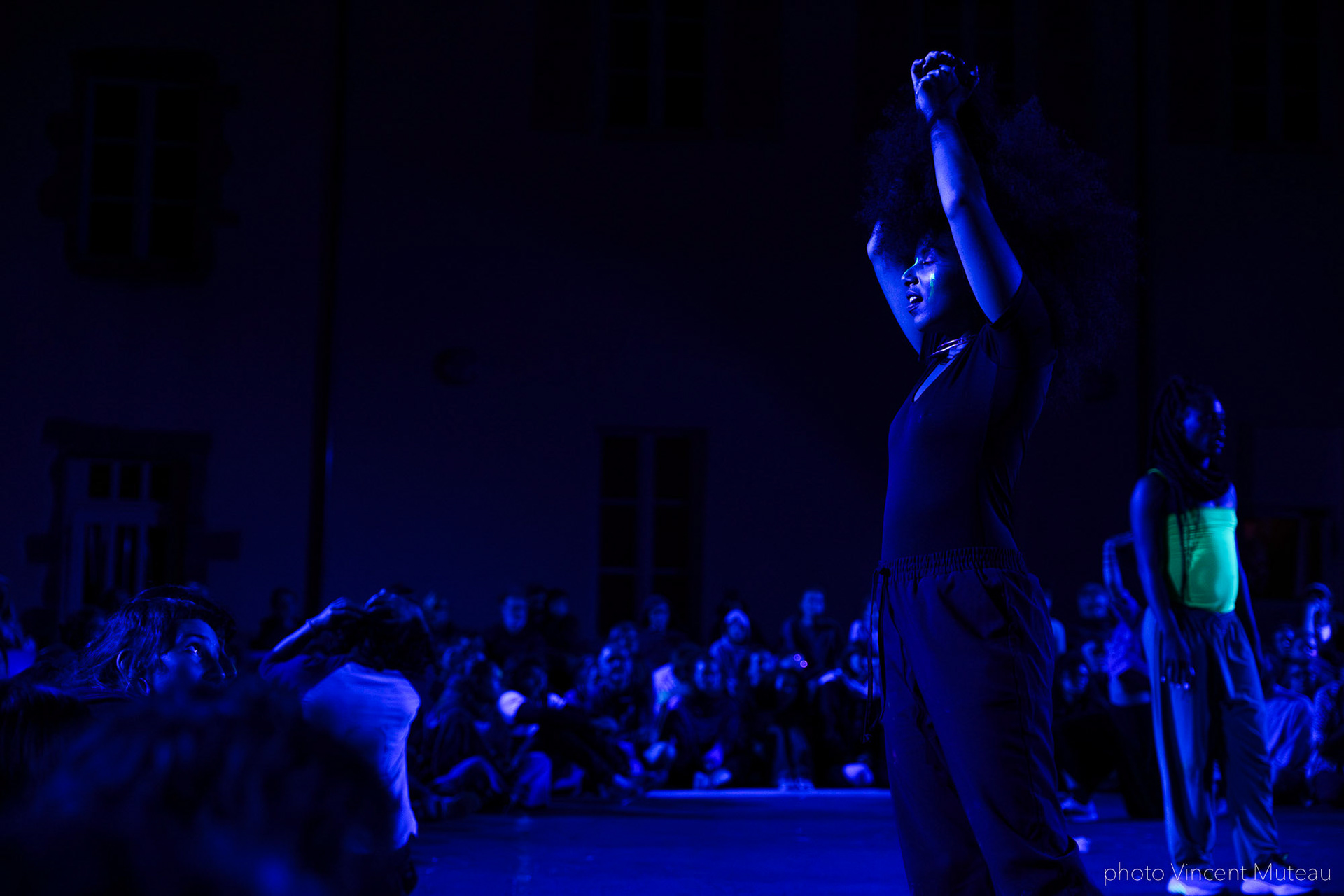 coletivA Ocupação_Quando Quebra Queima