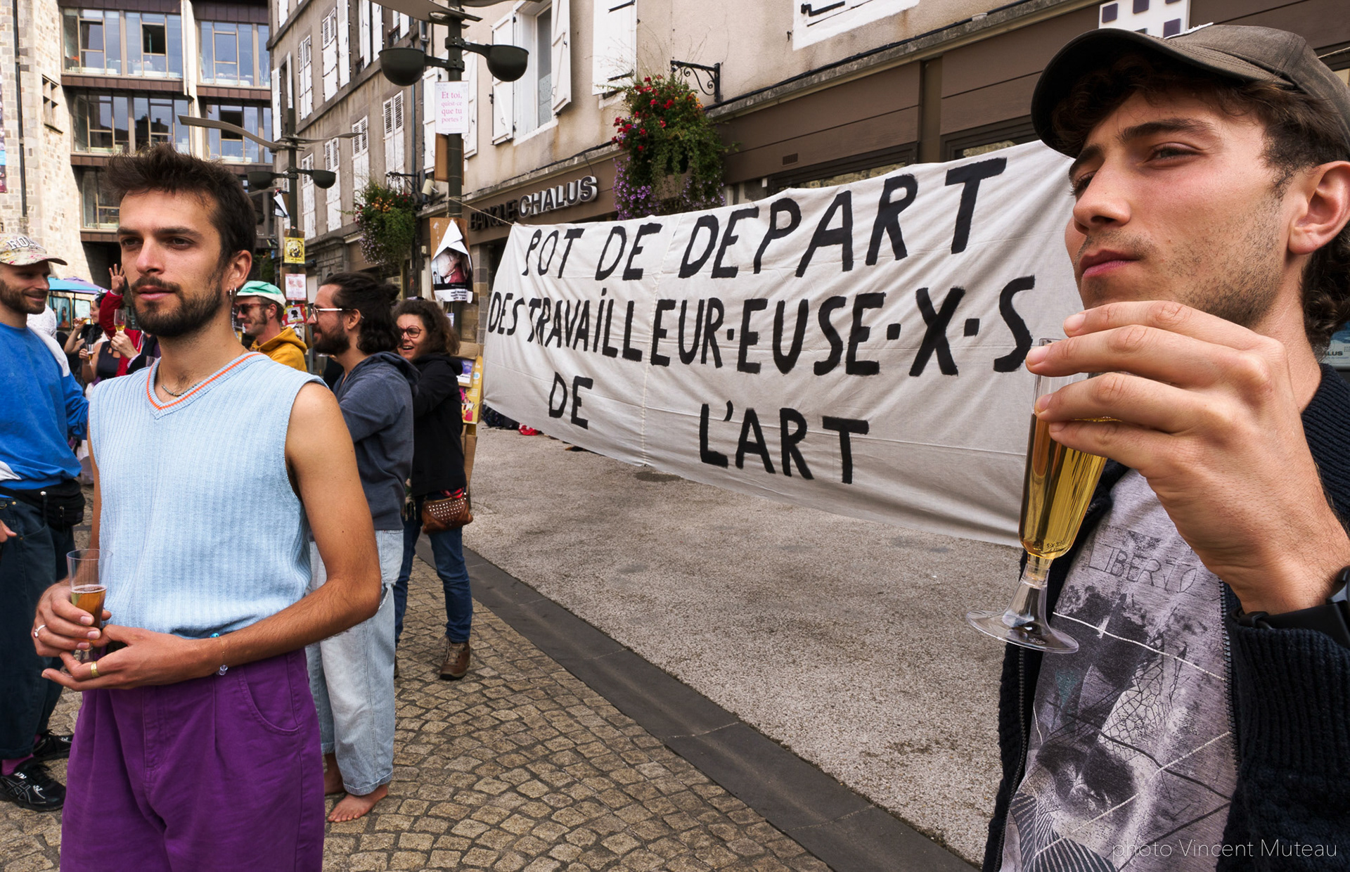 Pot de départ des travaileur.euse.x.s de l'art