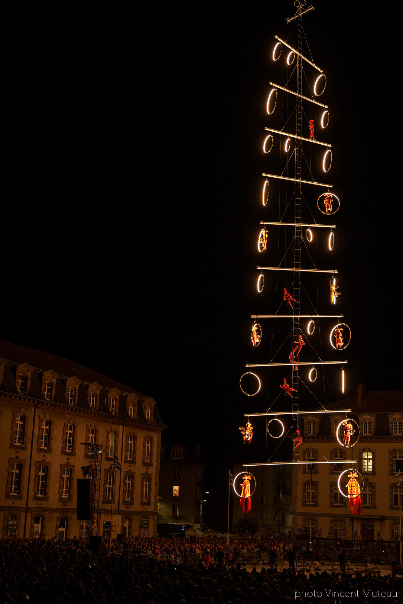 Transe Express_A.D.N. Odyssée Verticale