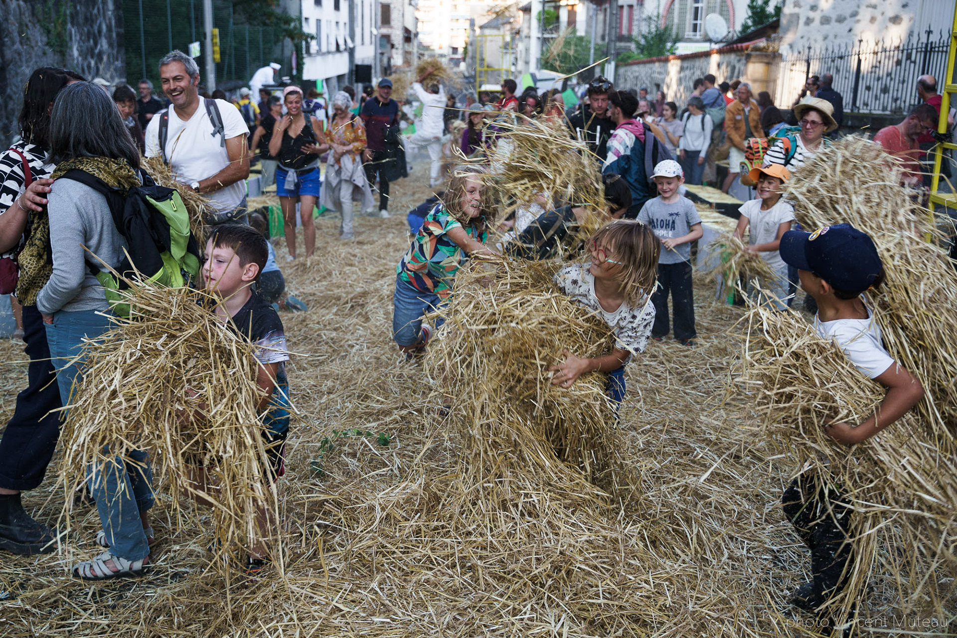 L’Amicale – Julien Fournet_L’Enfance majeure