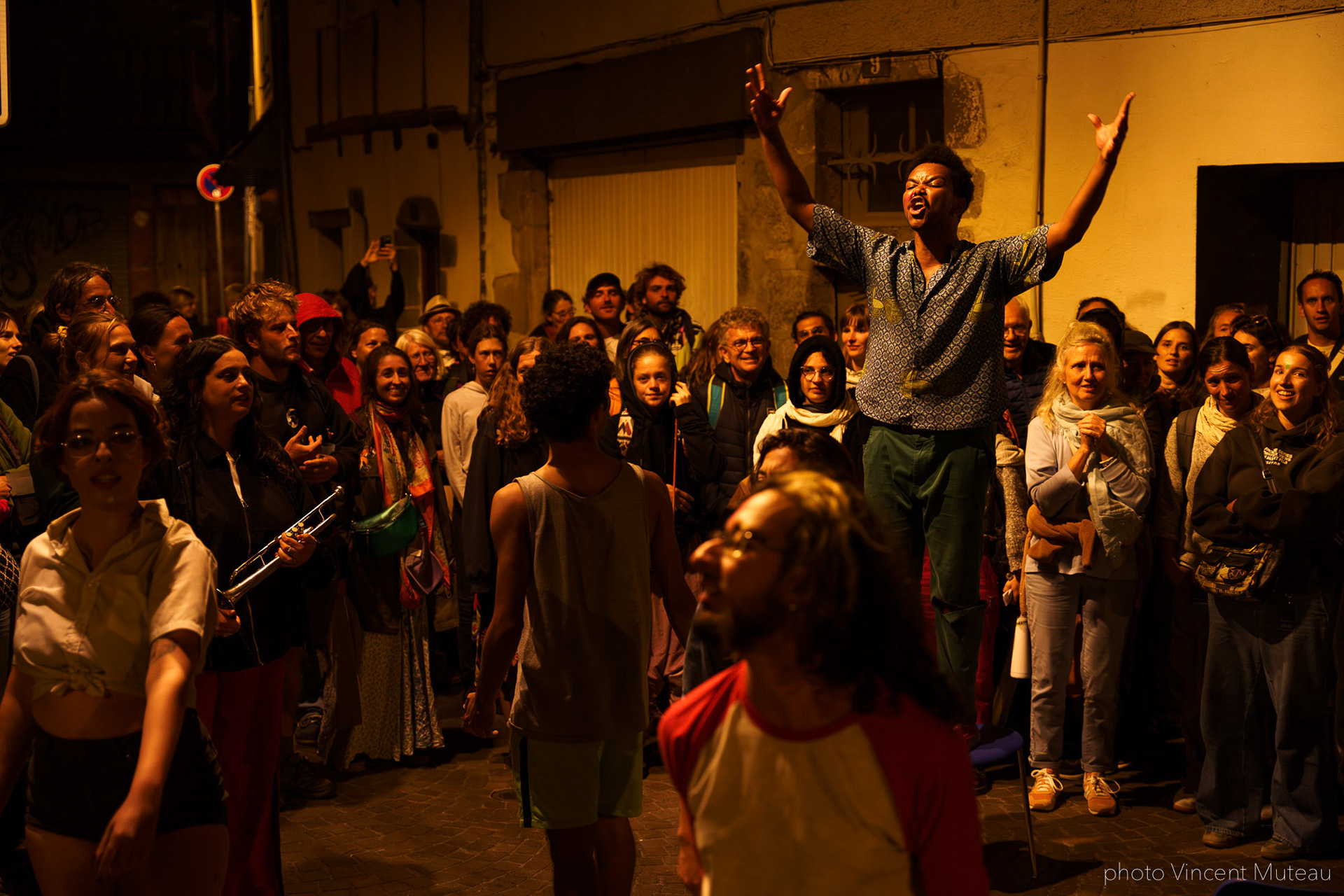 coletivA Ocupação_Quando Quebra Queima