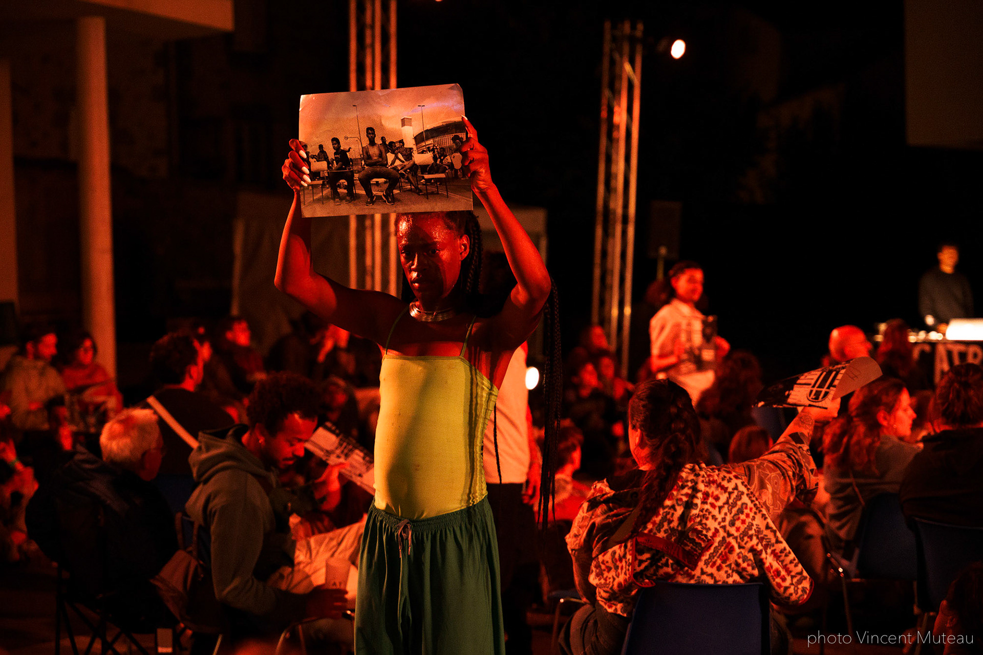 coletivA Ocupação_Quando Quebra Queima