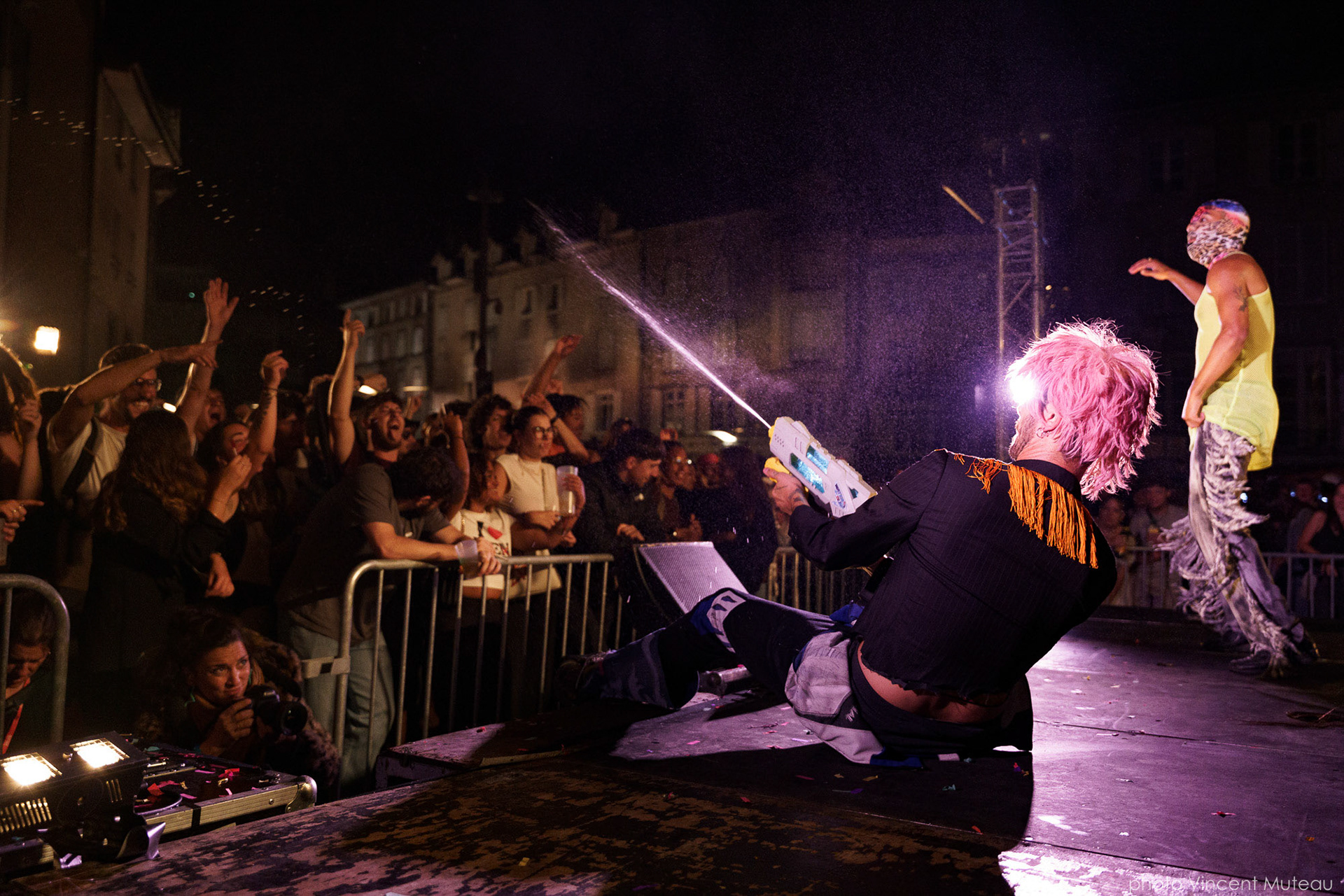 Hoods Flakes_Dj Flakes ft. David Guetto