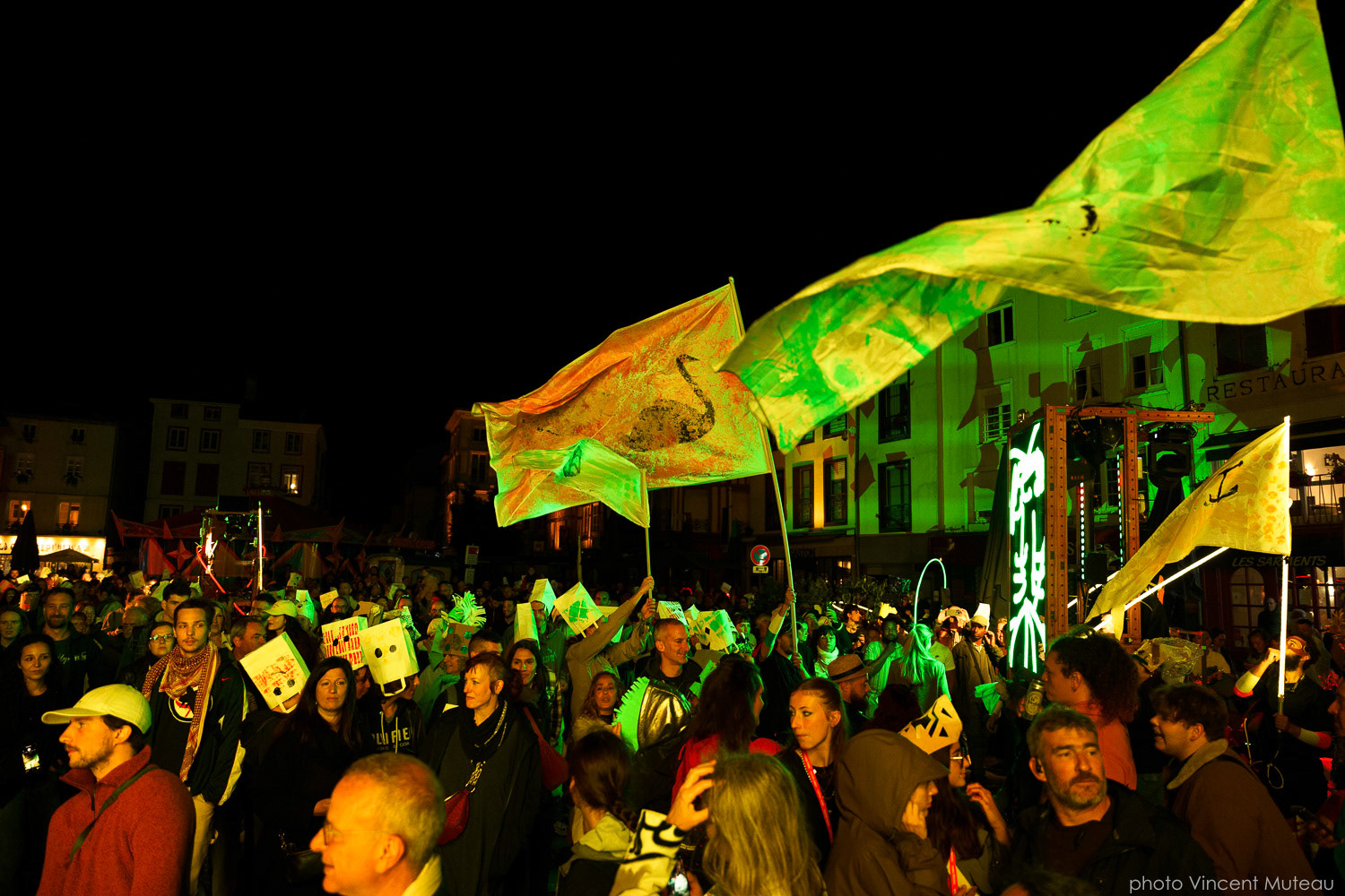 Komplex Kapharnaüm_Contacts