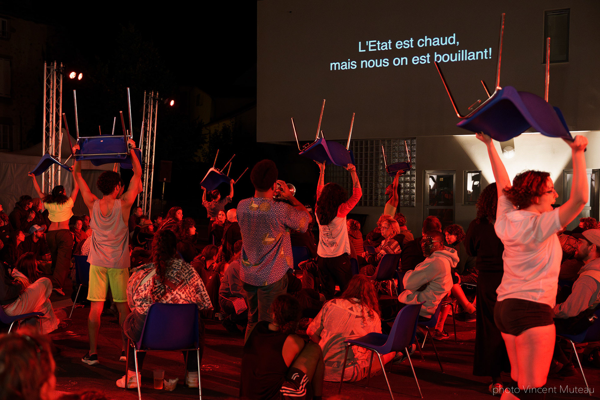 coletivA Ocupação_Quando Quebra Queima