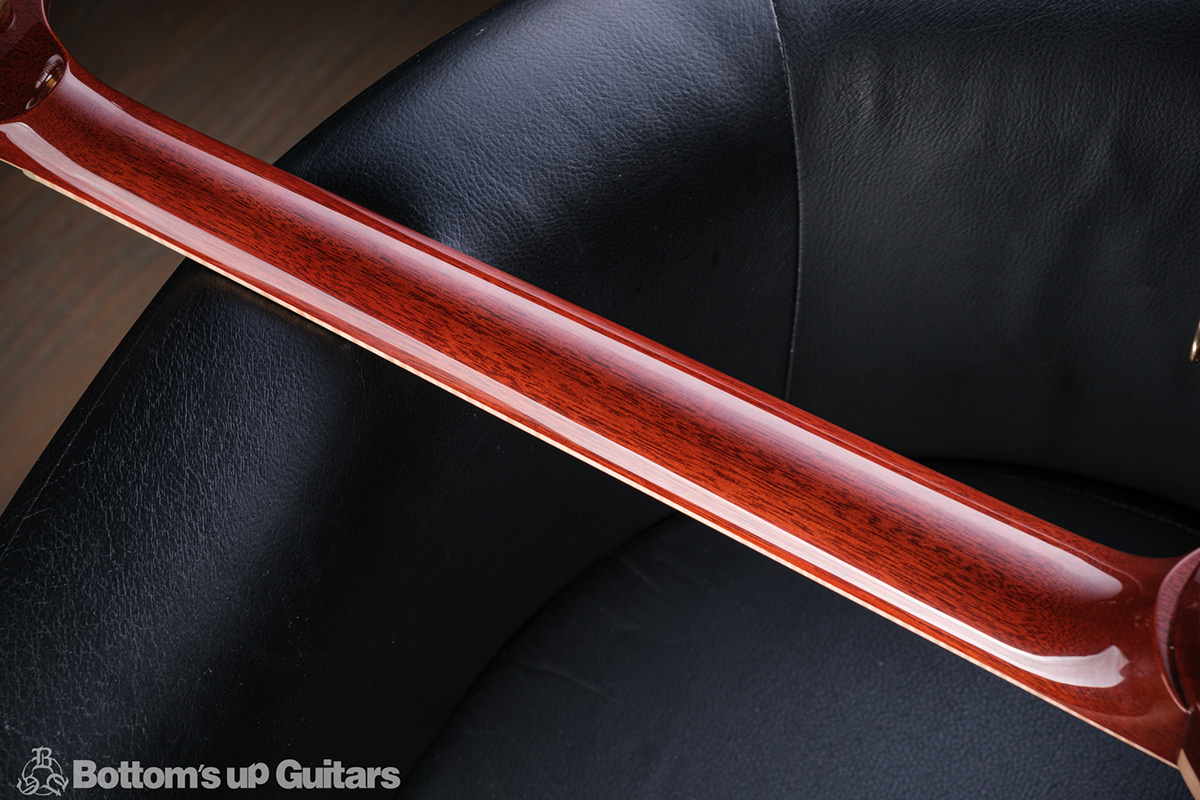 Bottom's Up Guitars | Hi-Reso Guitar Photo Gallery - T's Guitars Arc ...