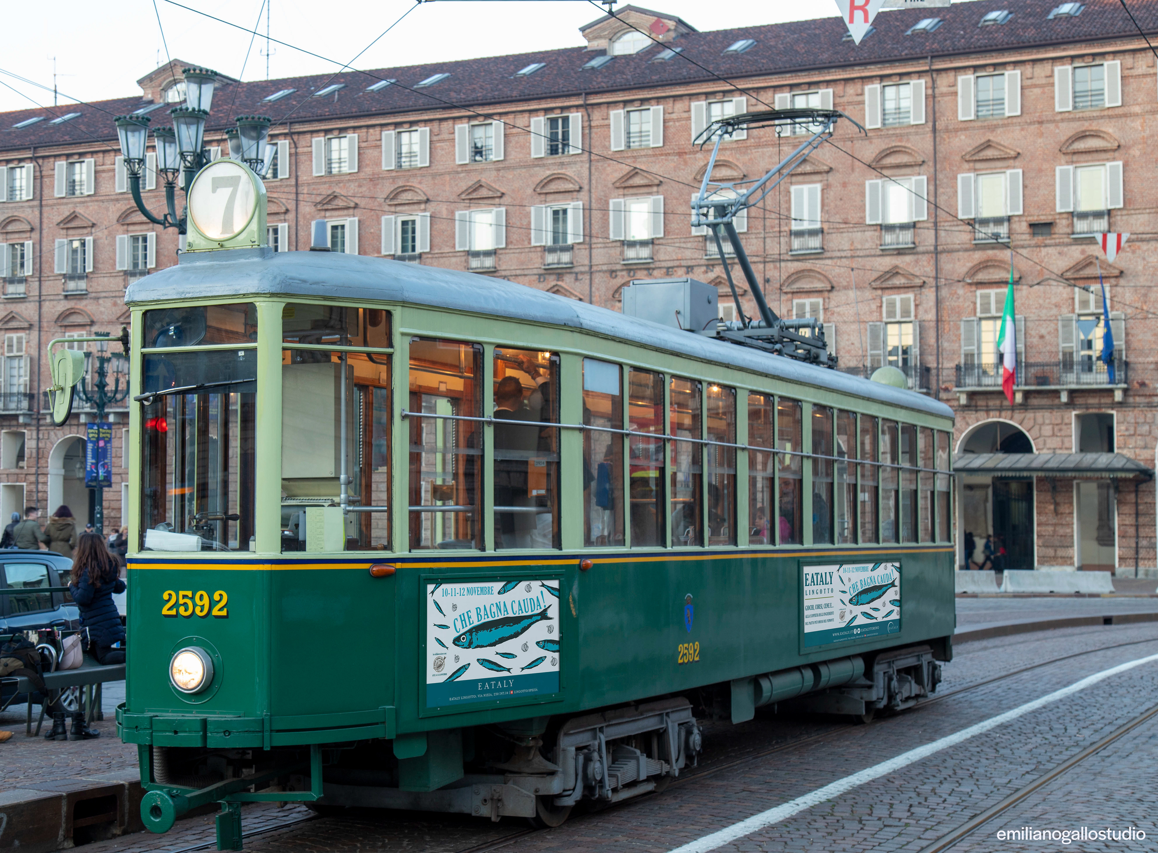 dinamica-tram-torino-bagna-cauda-eataly