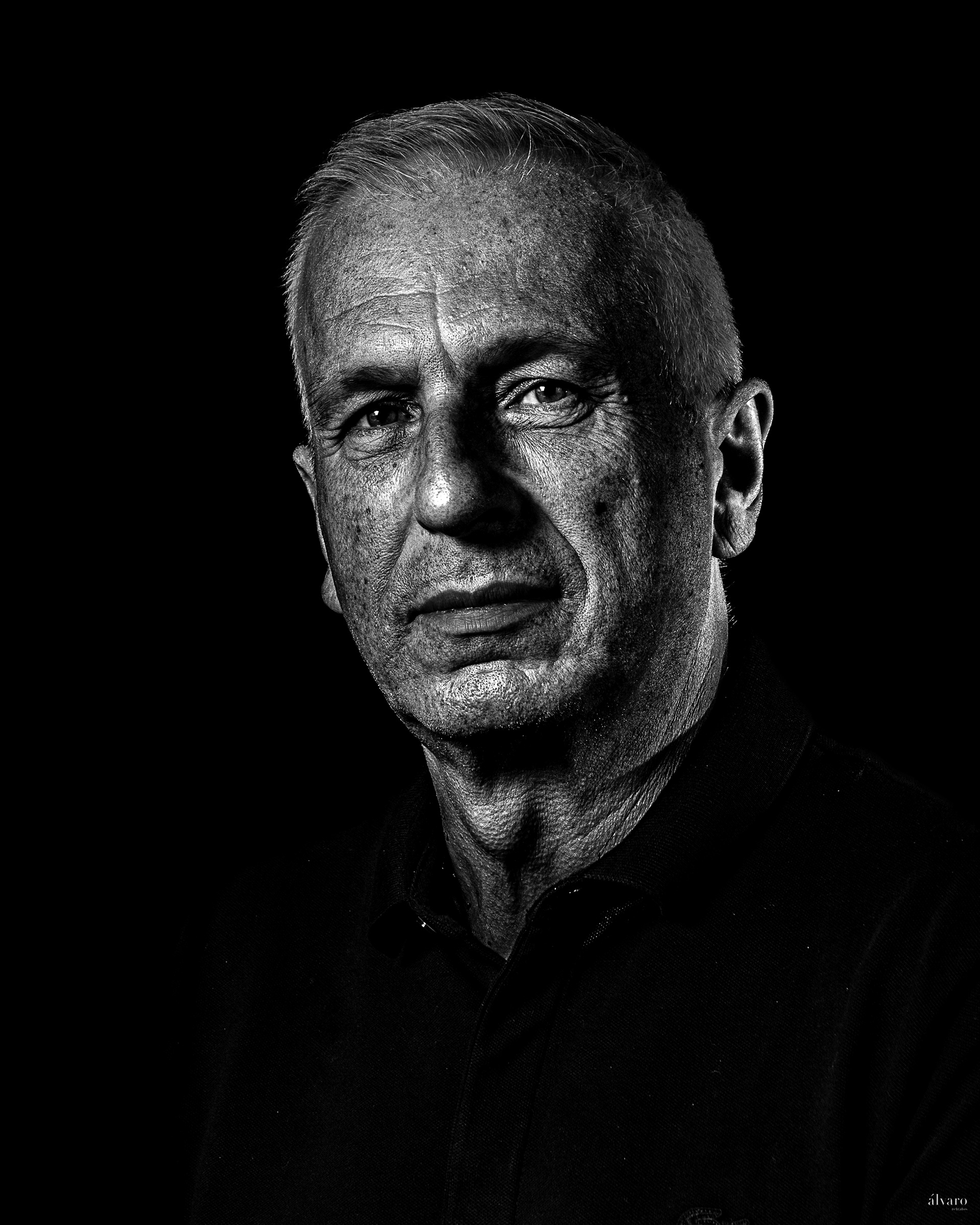 Carlos F. (hyperreality)