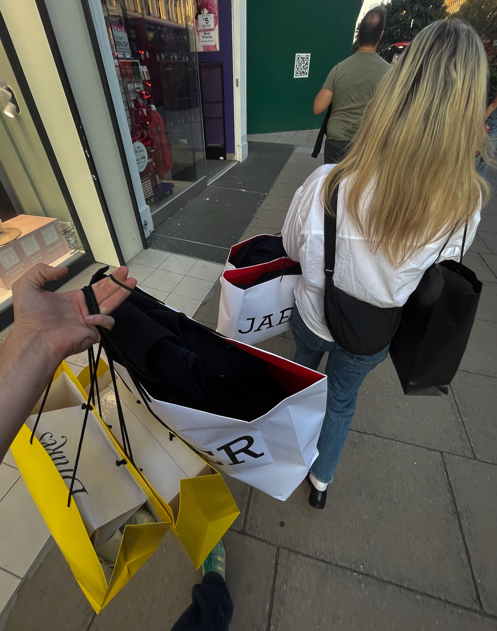 Shopping & Returns