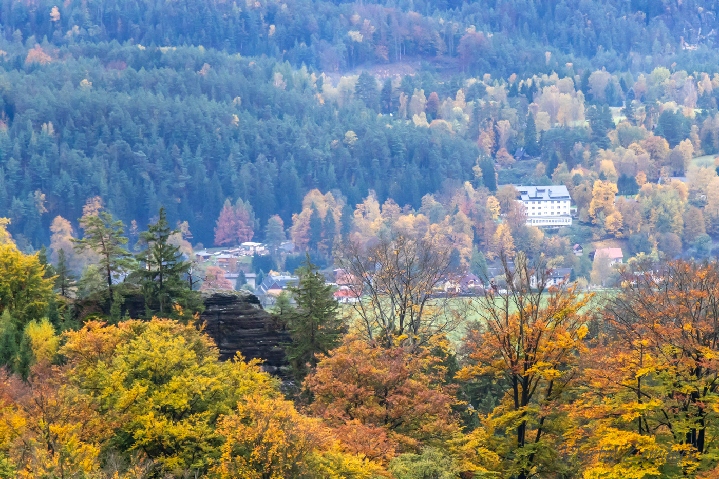 České Švýcarsko - Pohled z vyhlídky Rudolfův kámen