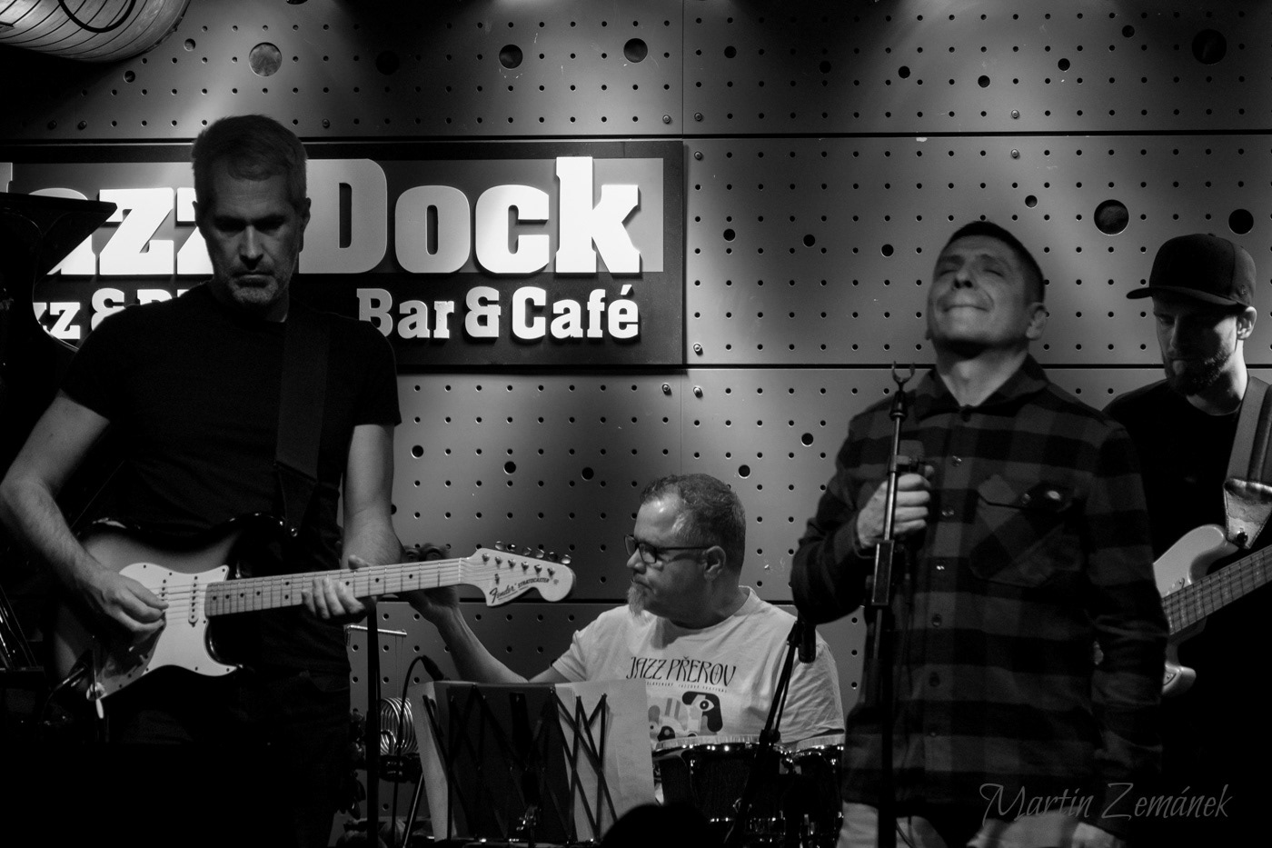 Jazz Dock - Jonathan Ramirez & Skeptemistic