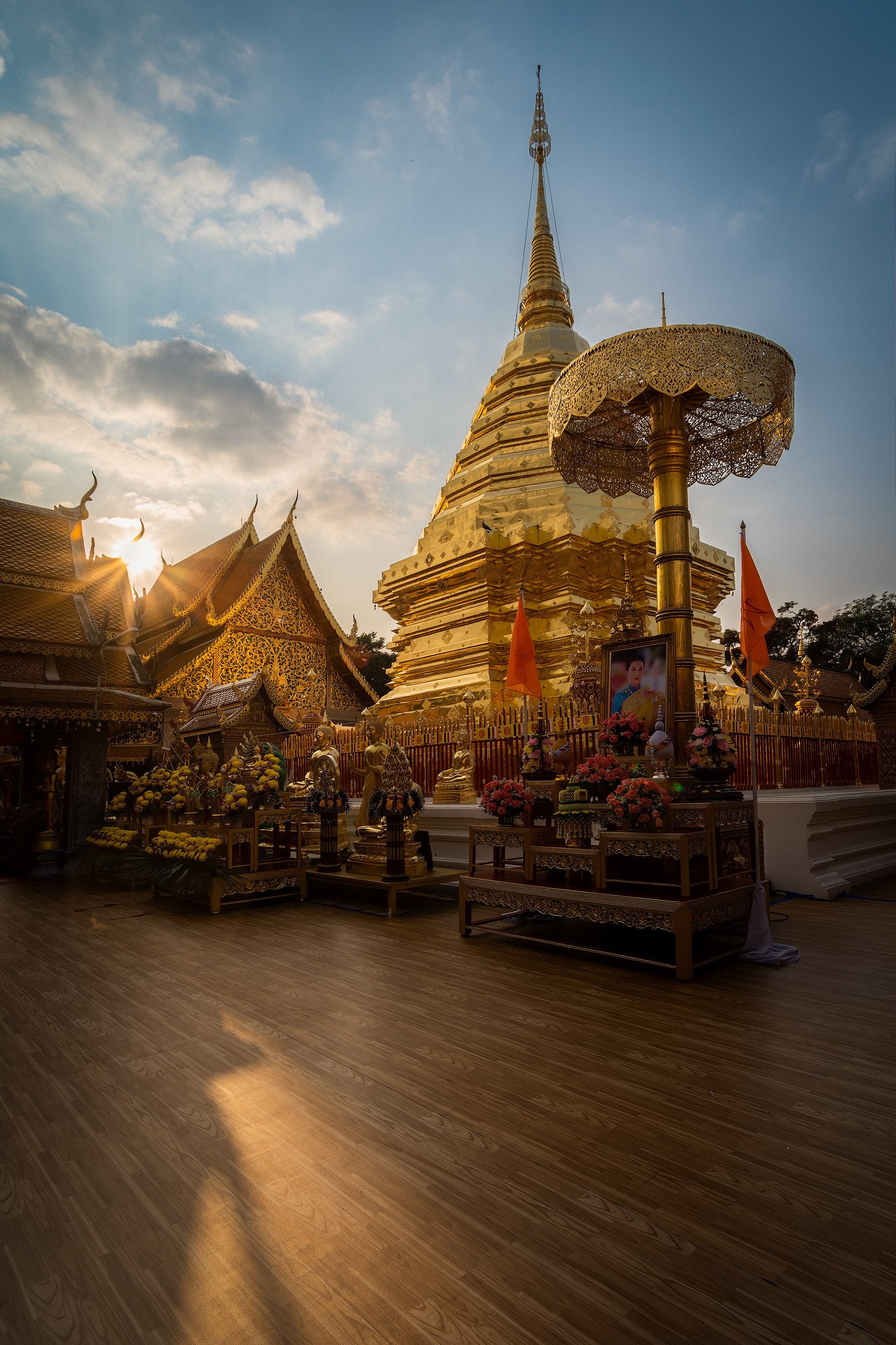 Sunstar en el templo