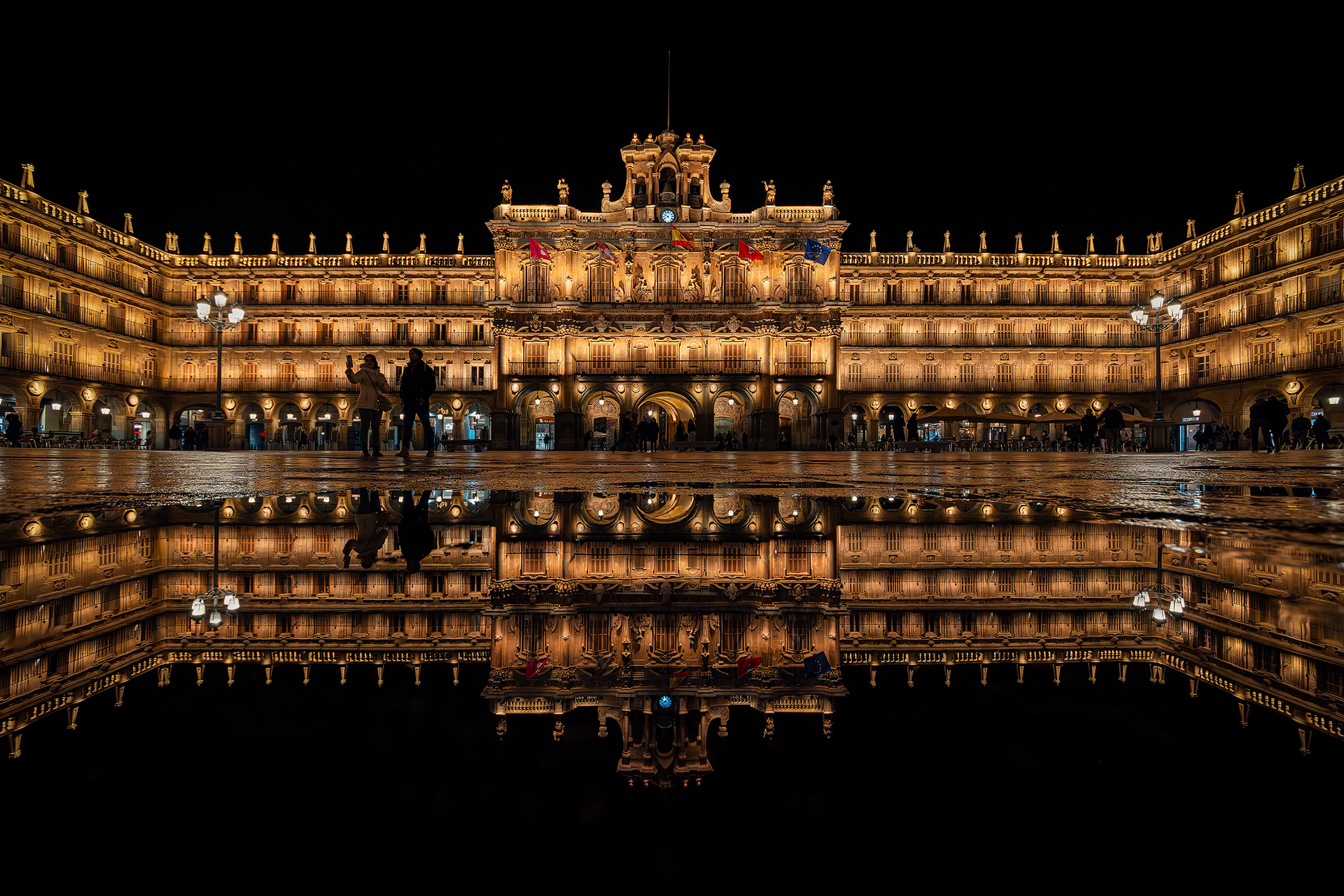 Oro y negro en Salamanca